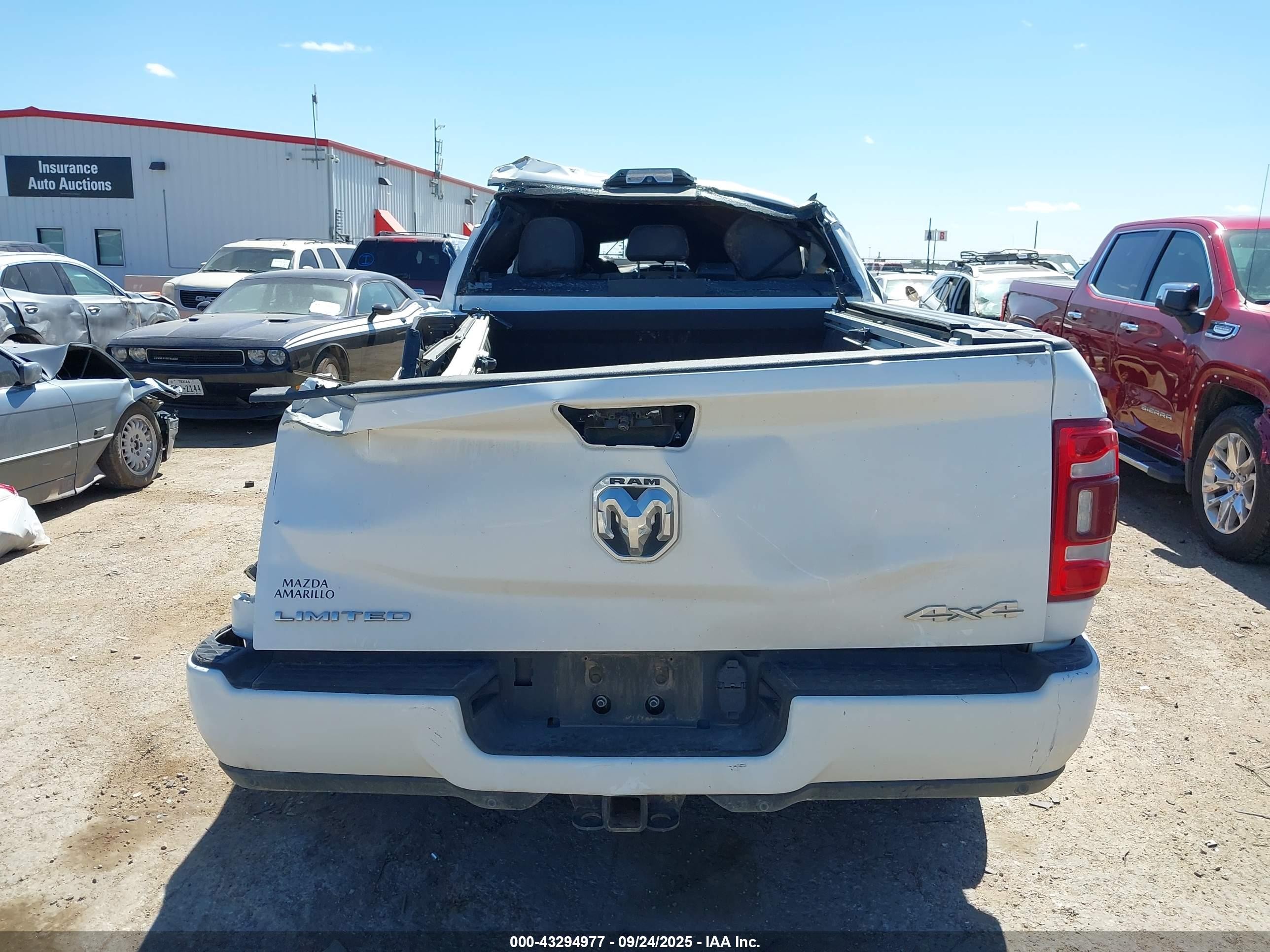 2021 Ram 2500 Limited  4x4 6'4 Box Белый vin: 3C6UR5TL4MG573051