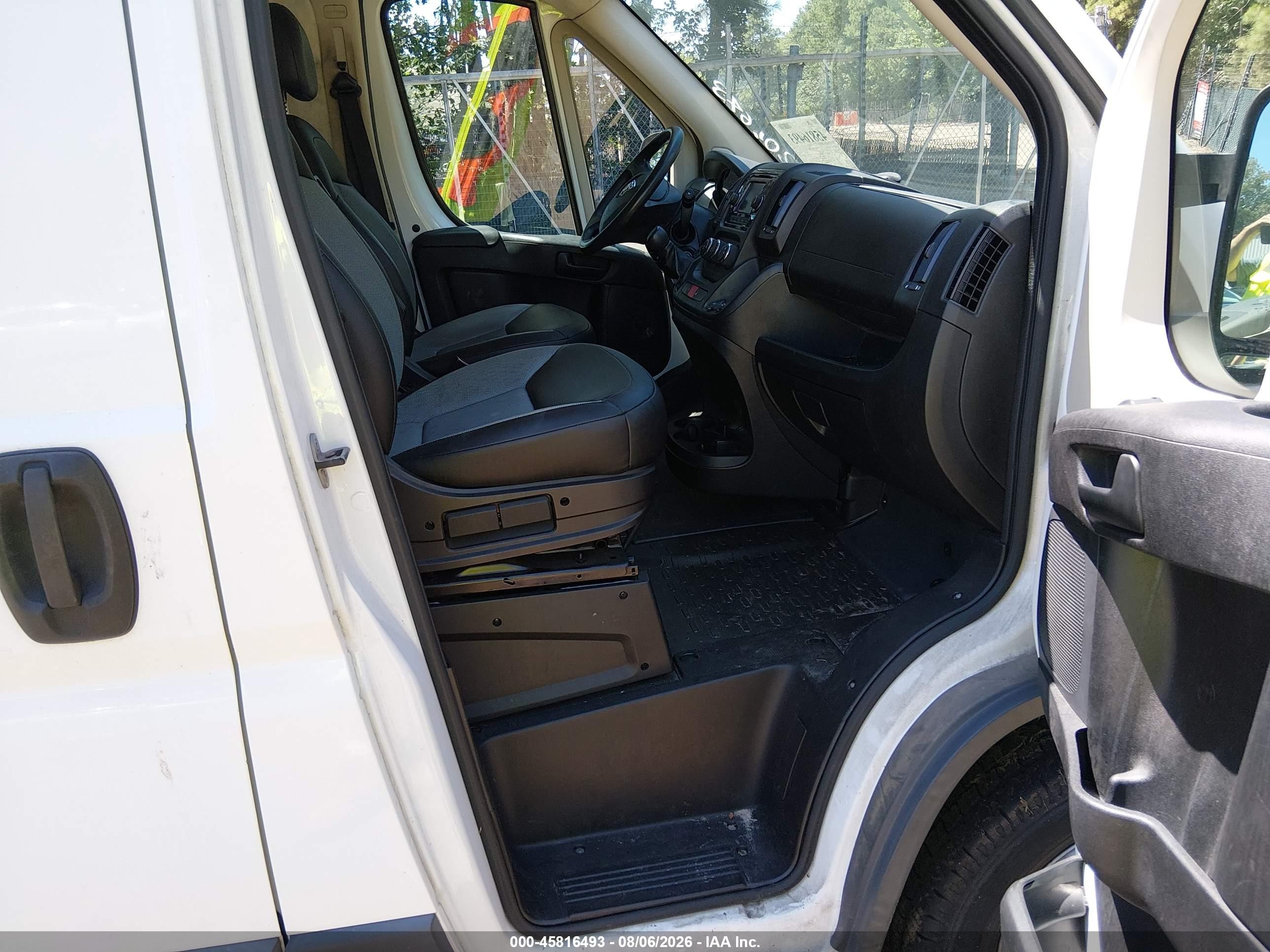 2014 Ram Promaster 3500 High Roof Белый vin: 3C6URVHD0EE122746