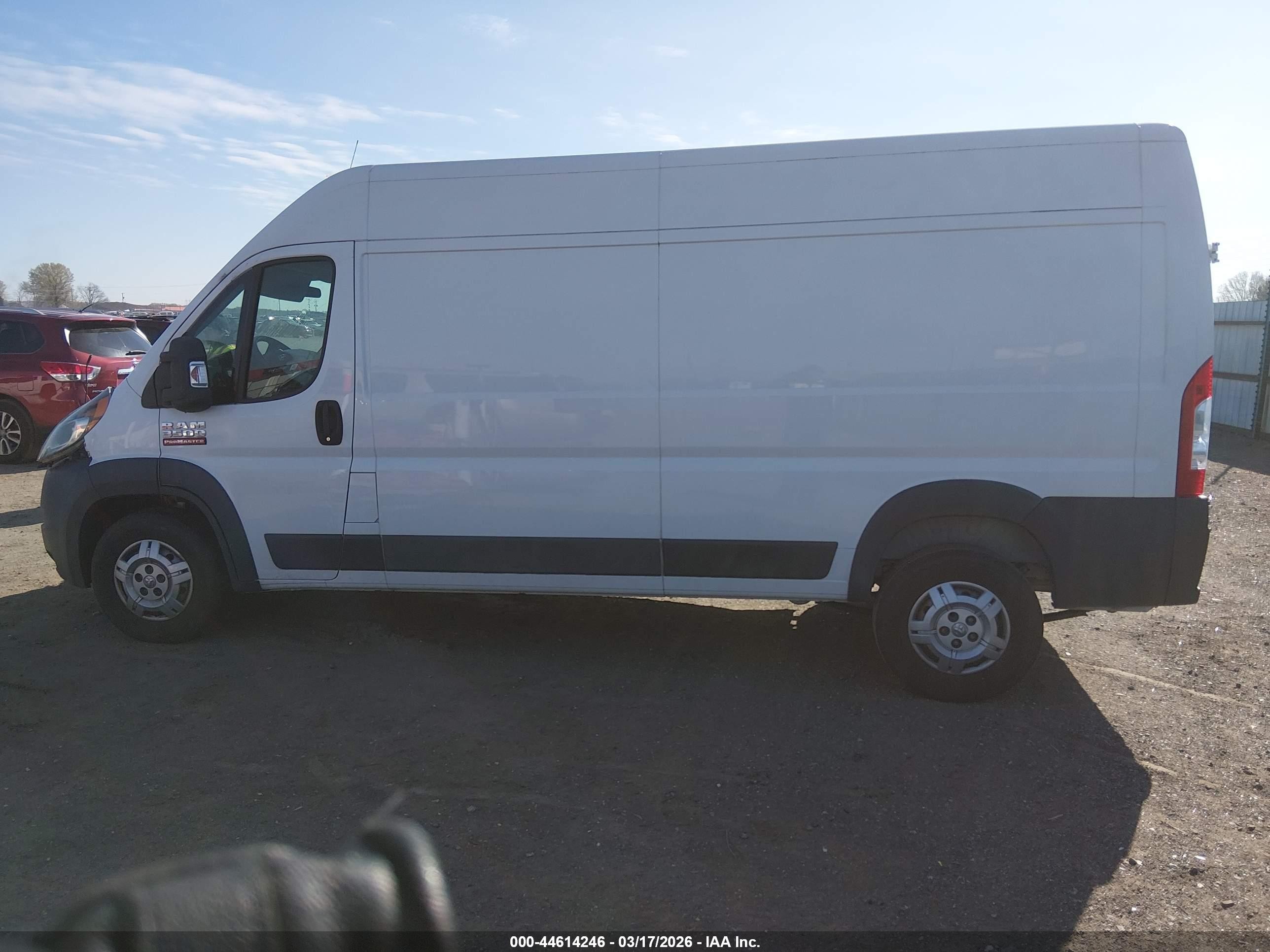 2014 Ram Promaster 3500 High Roof Белый vin: 3C6URVHGXEE119895