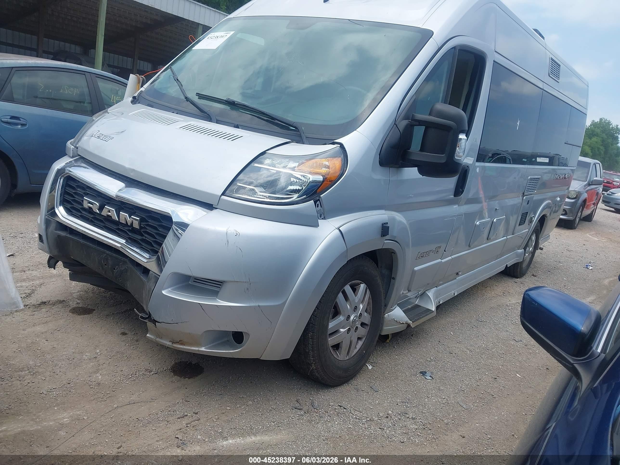 2021 Pleasure Way Lexor   Серебряный vin: 3C6URVJG8LE134032