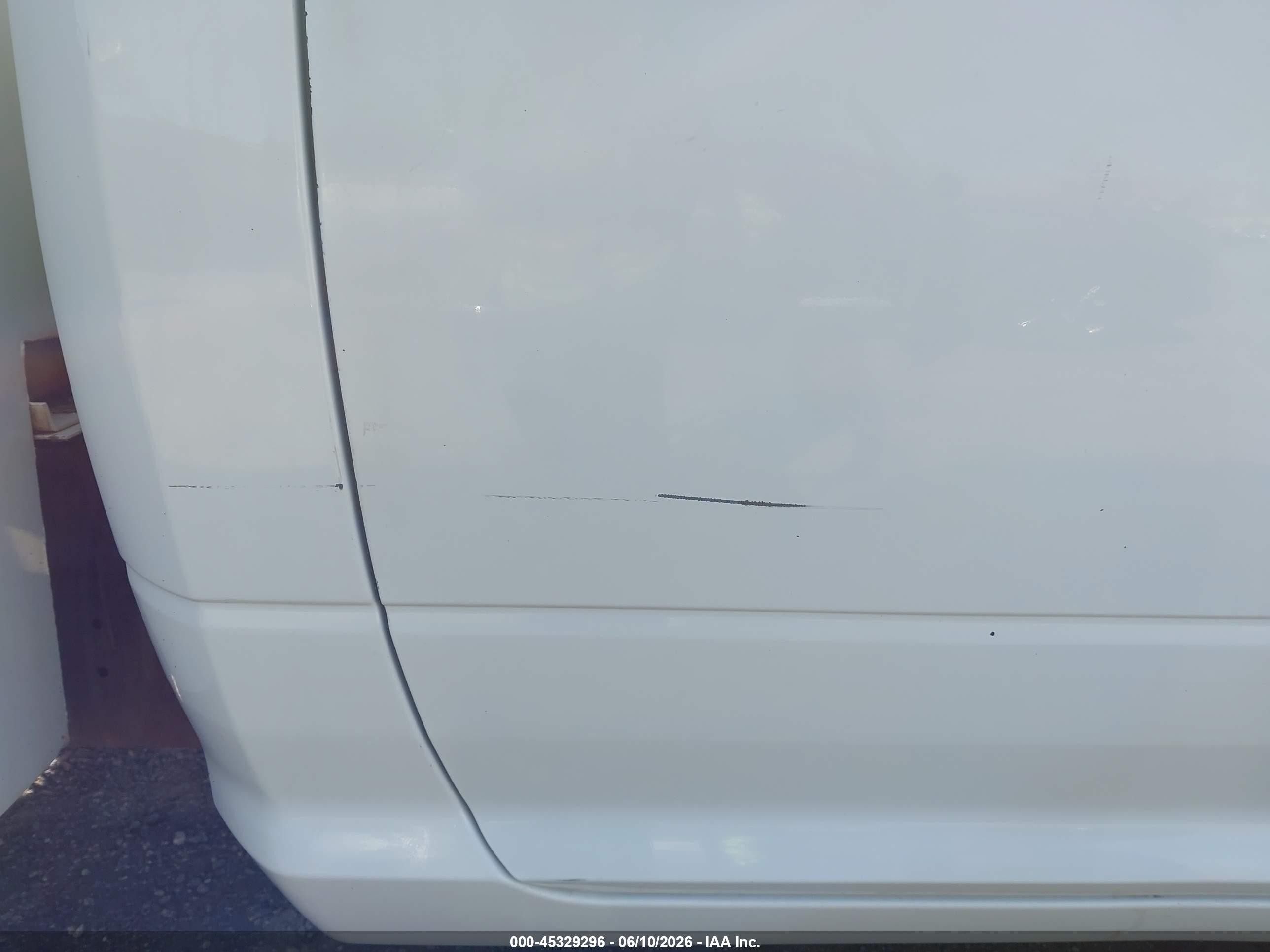 2015 Ram 2500 Tradesman White vin: 3C7WR4AT1FG704828