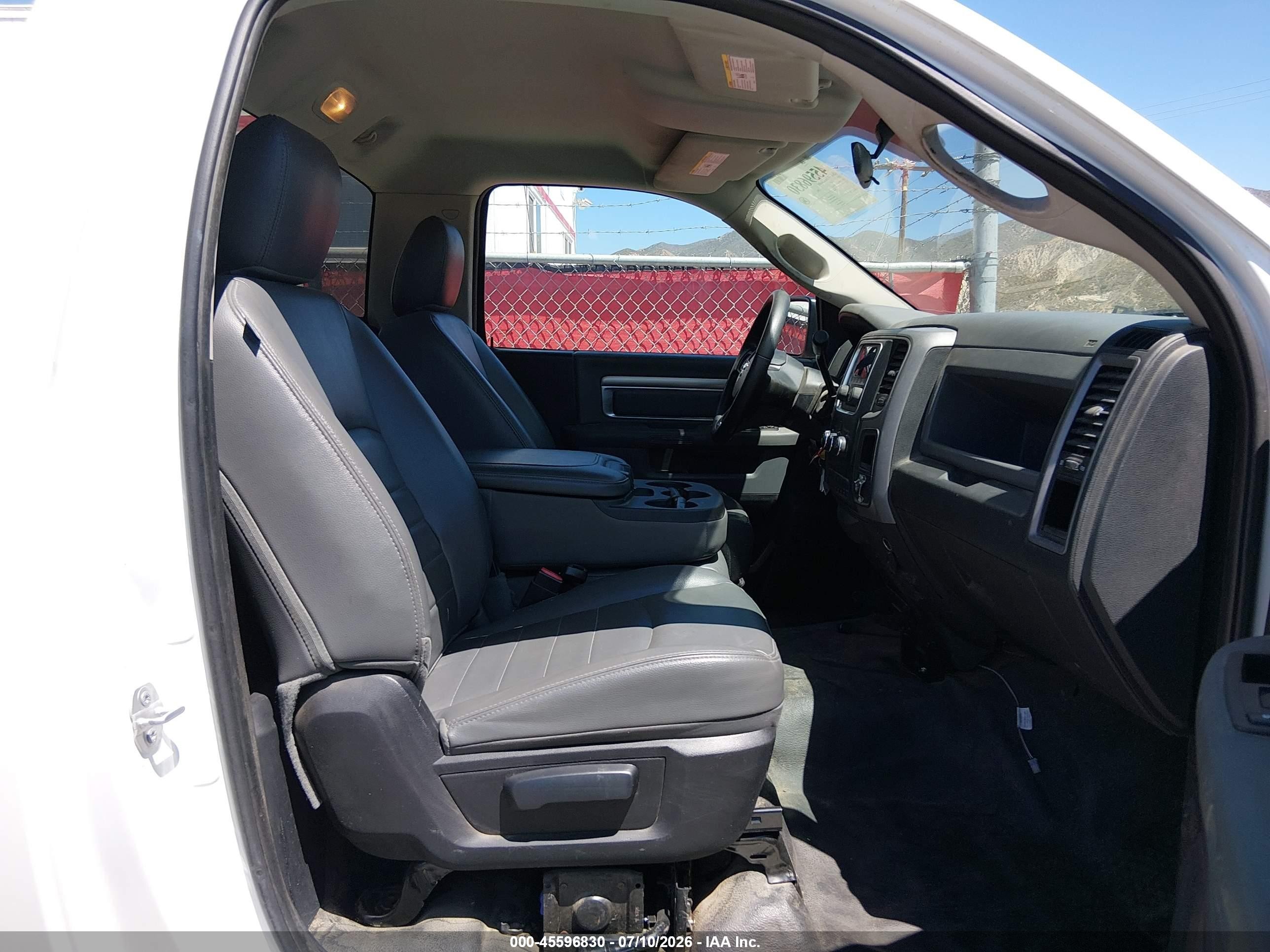 2015 Ram 2500 Tradesman Белый vin: 3C7WR4AT4FG704824
