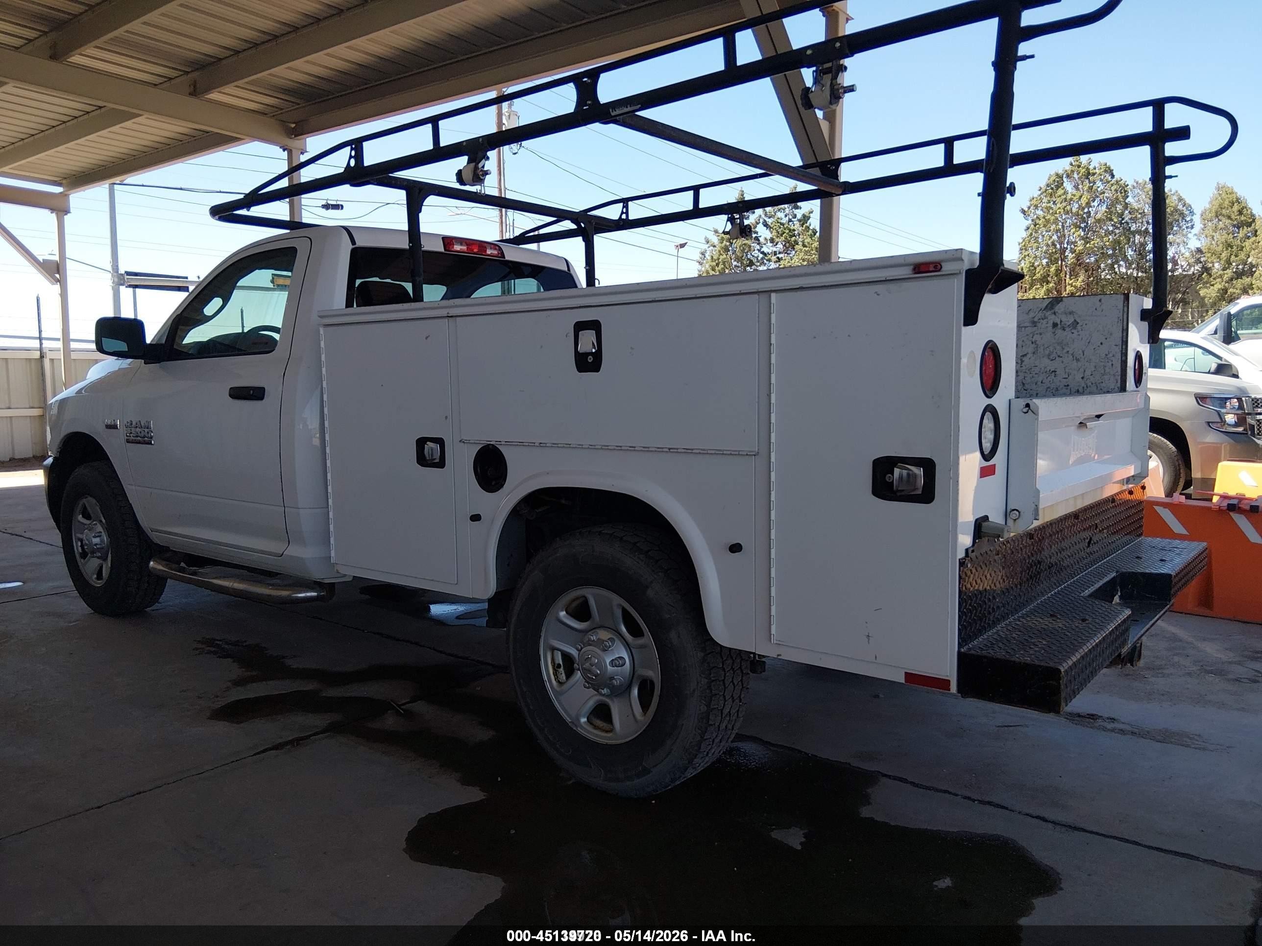 2015 Ram 2500 Tradesman White vin: 3C7WR4AT6FG704842