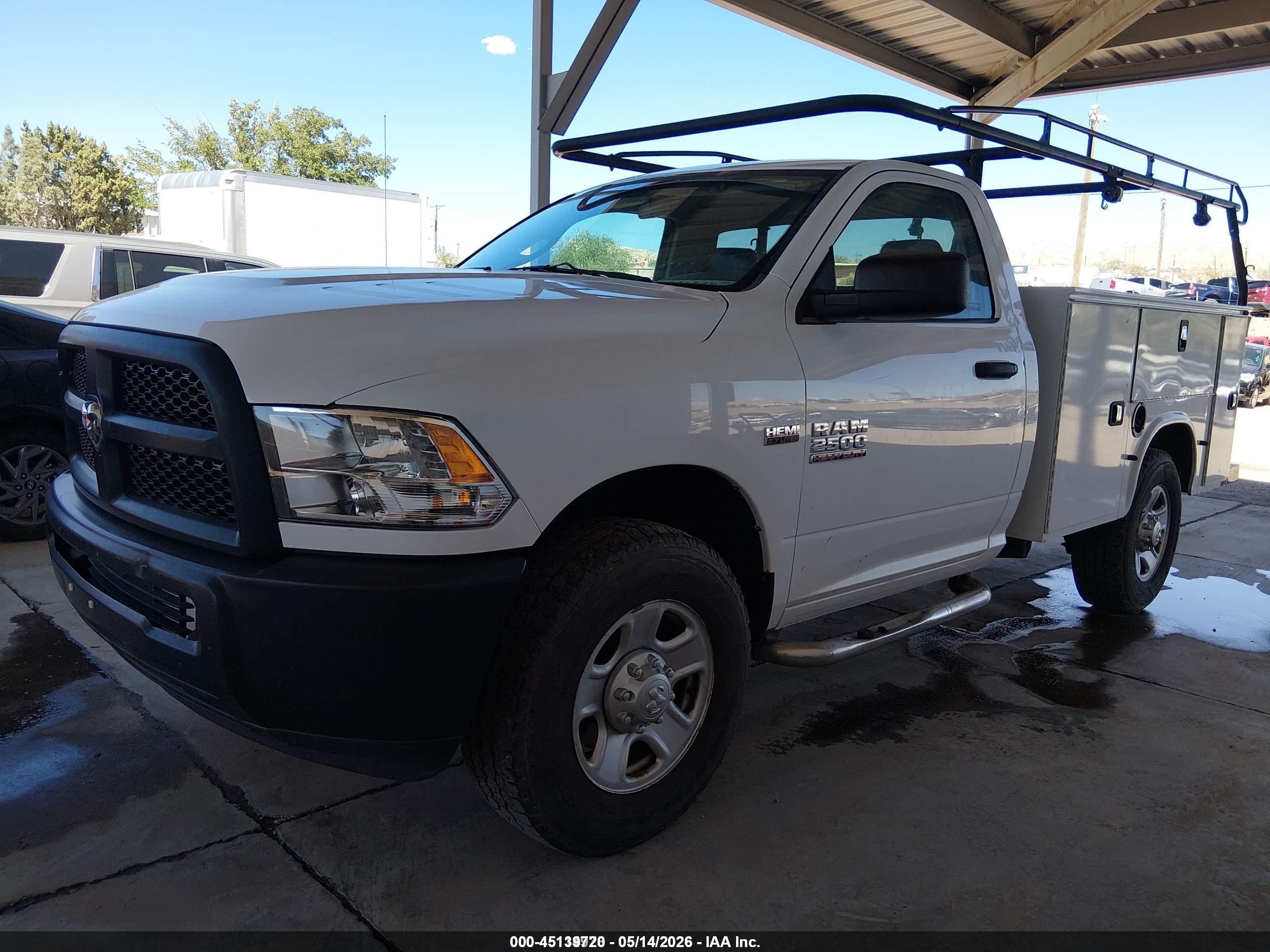 2015 Ram 2500 Tradesman White vin: 3C7WR4AT6FG704842