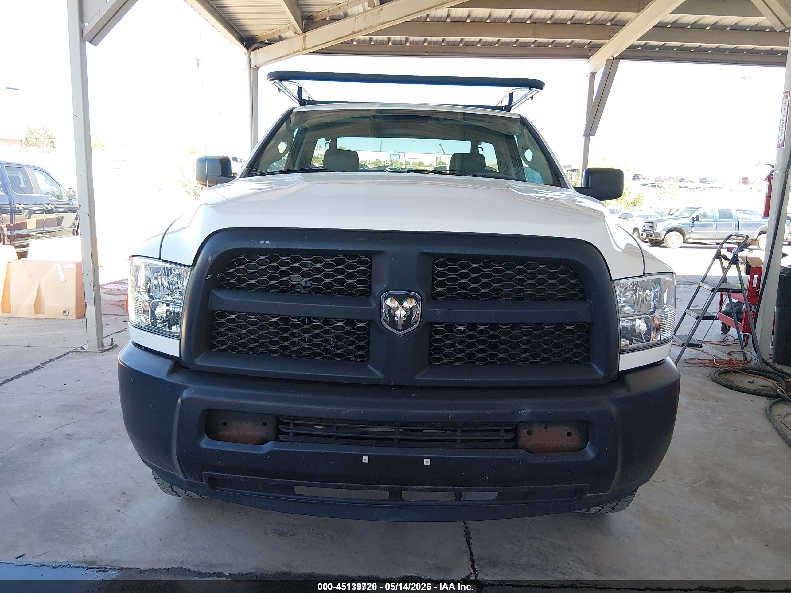 2015 Ram 2500 Tradesman White vin: 3C7WR4AT6FG704842