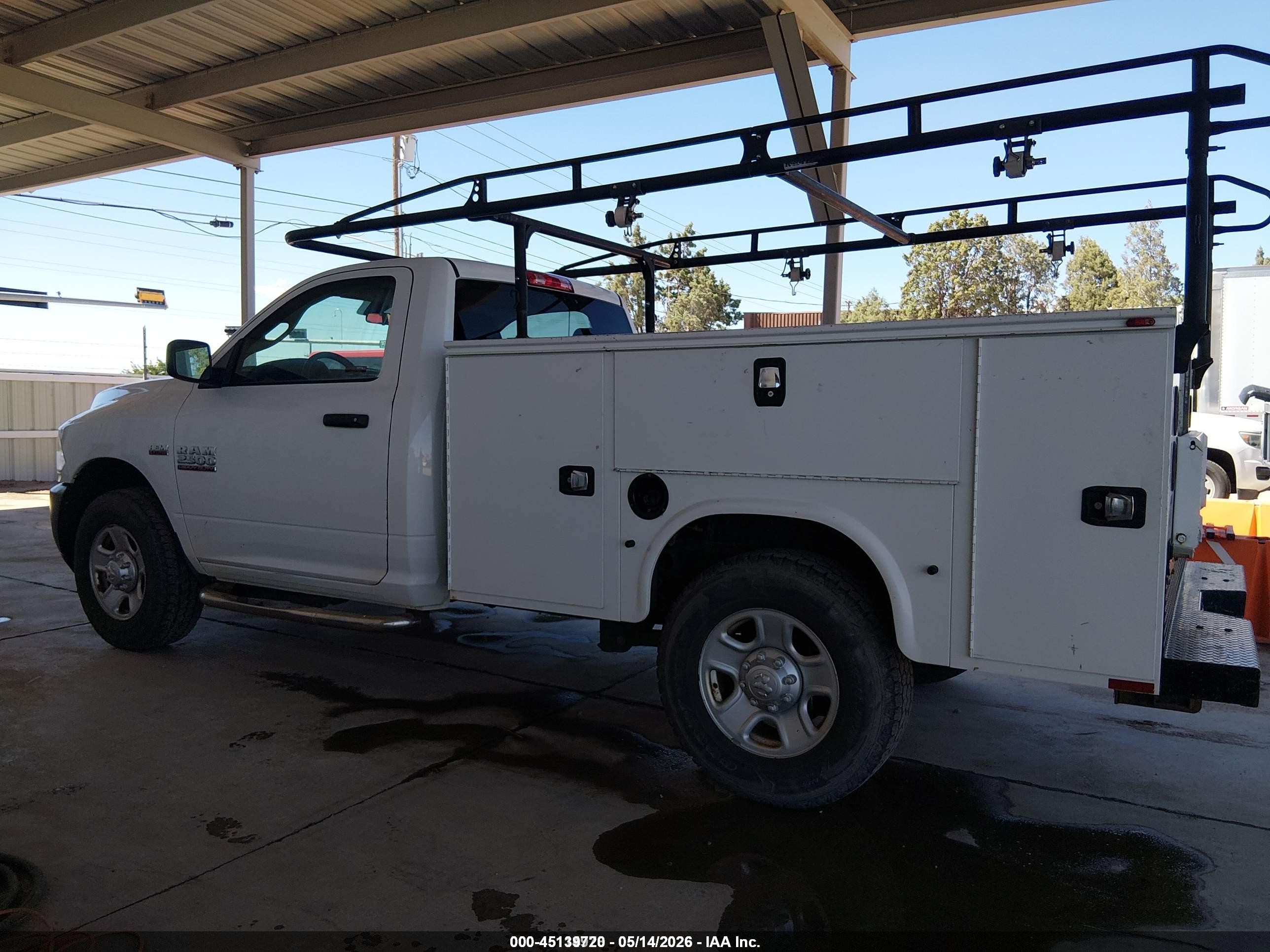 2015 Ram 2500 Tradesman White vin: 3C7WR4AT6FG704842
