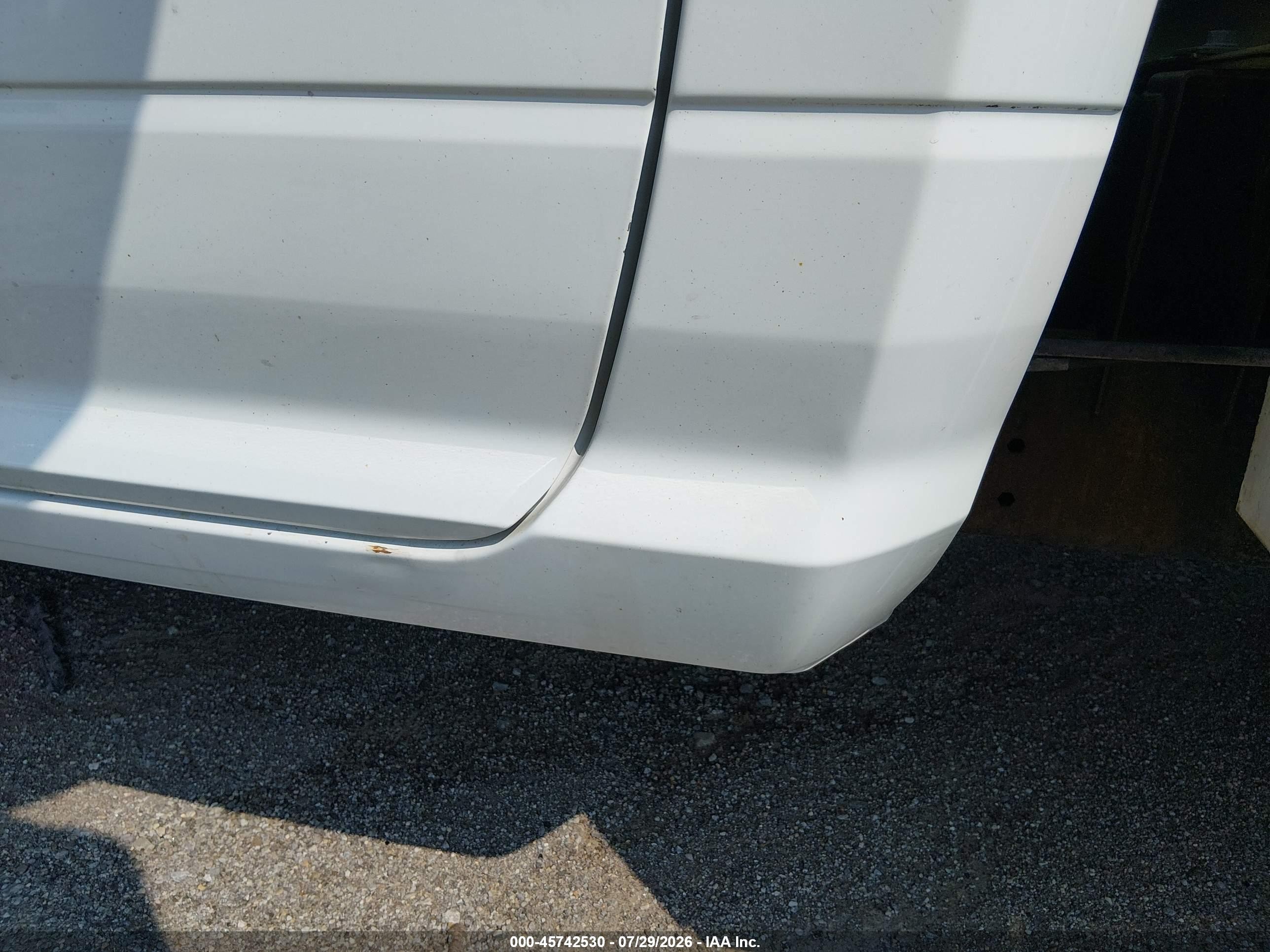 2015 Ram 2500 Tradesman White vin: 3C7WR4AT9FG704818