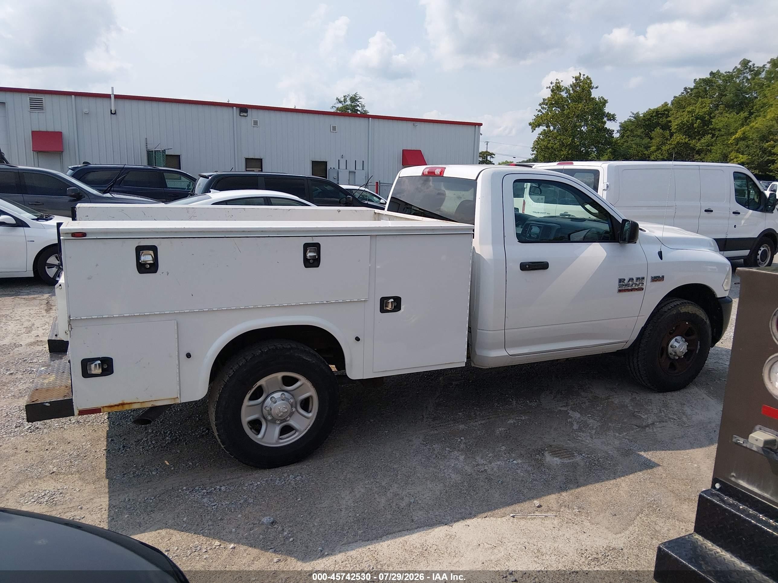 2015 Ram 2500 Tradesman White vin: 3C7WR4AT9FG704818