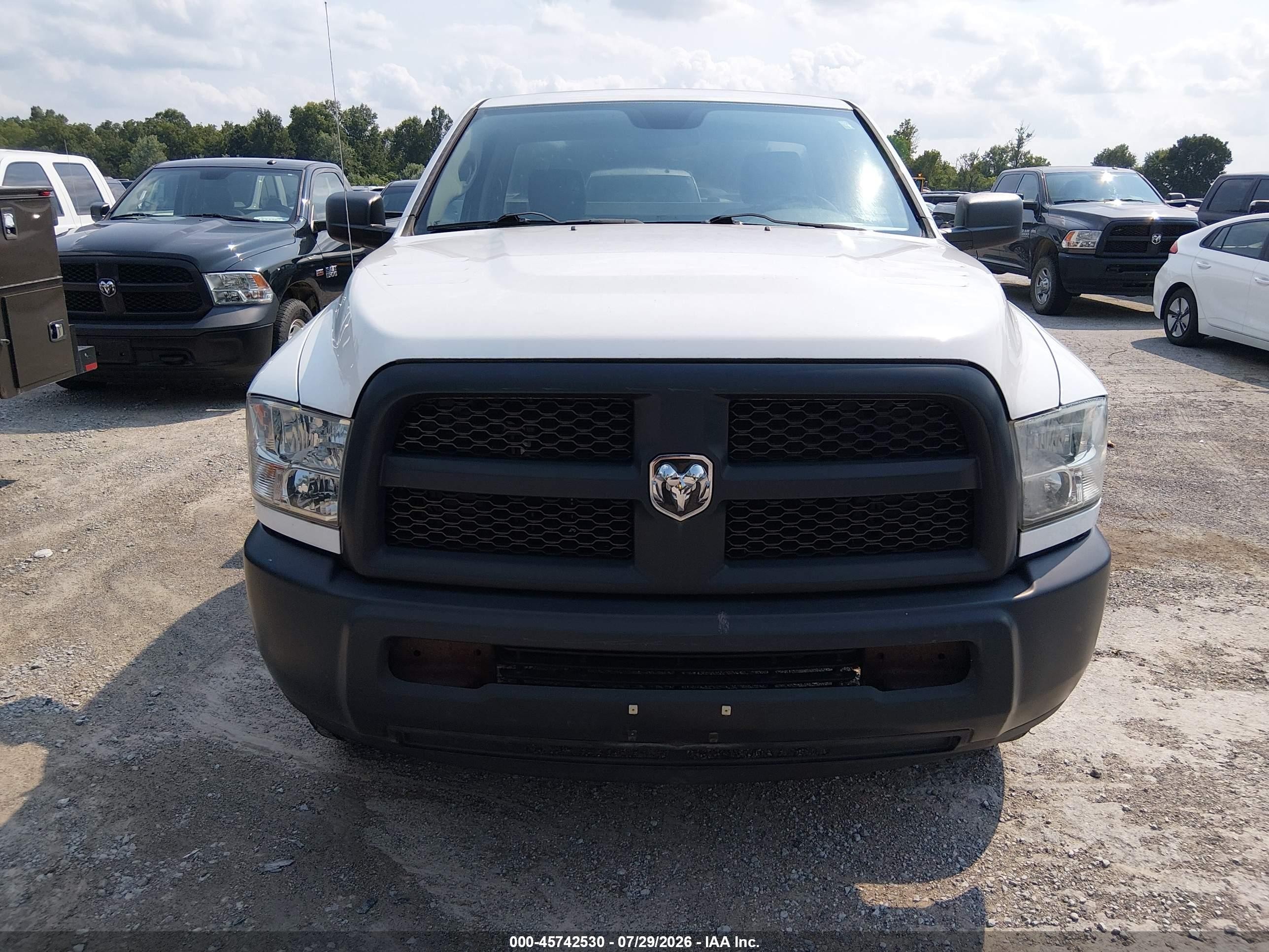 2015 Ram 2500 Tradesman White vin: 3C7WR4AT9FG704818