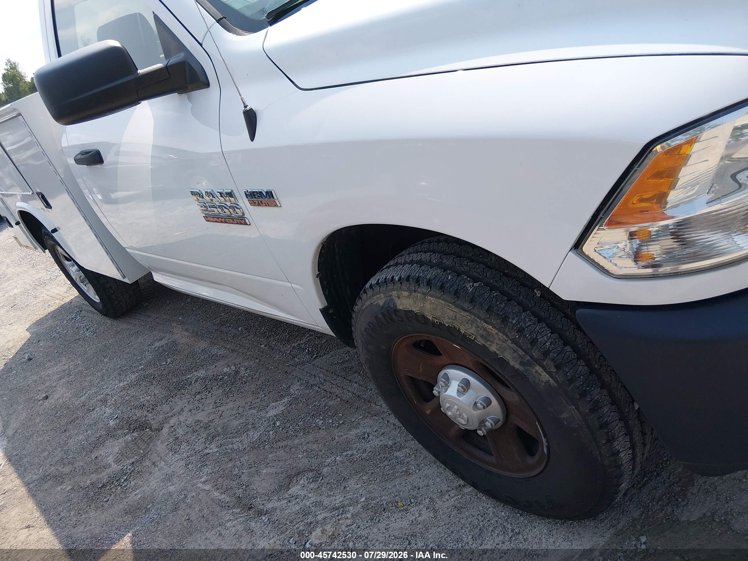 2015 Ram 2500 Tradesman White vin: 3C7WR4AT9FG704818