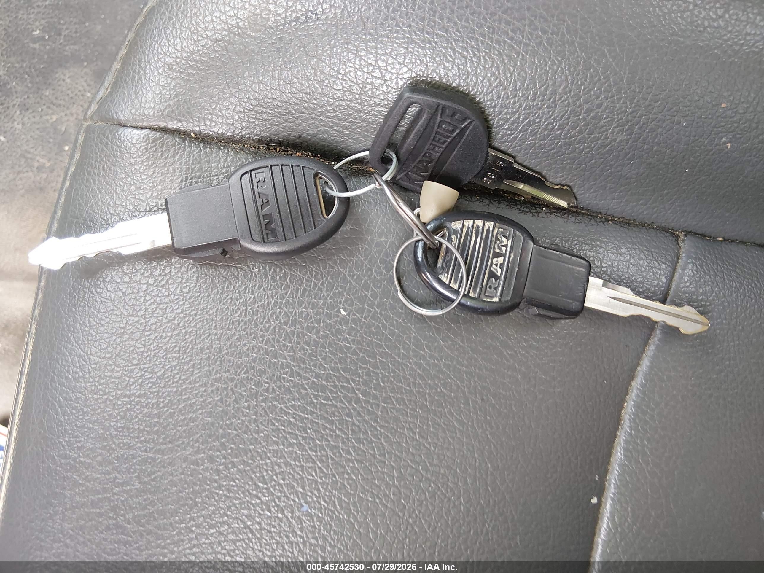 2015 Ram 2500 Tradesman White vin: 3C7WR4AT9FG704818
