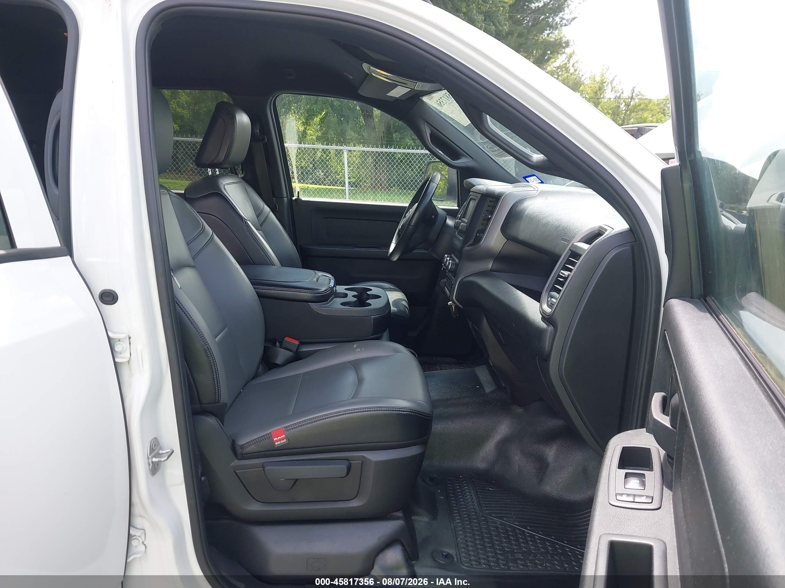 2022 Ram 2500 Tradesman  4x2 8' Box Белый vin: 3C7WR4HJ4NG142684