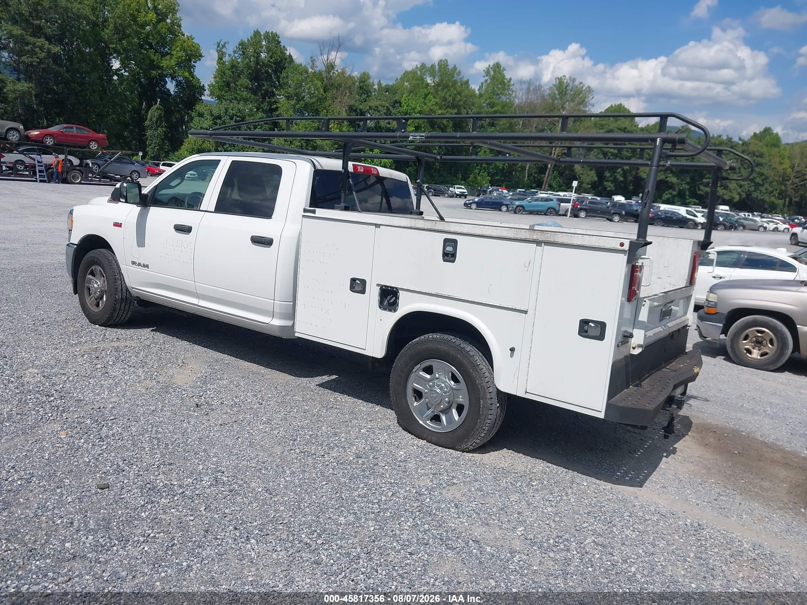 2022 Ram 2500 Tradesman  4x2 8' Box Белый vin: 3C7WR4HJ4NG142684