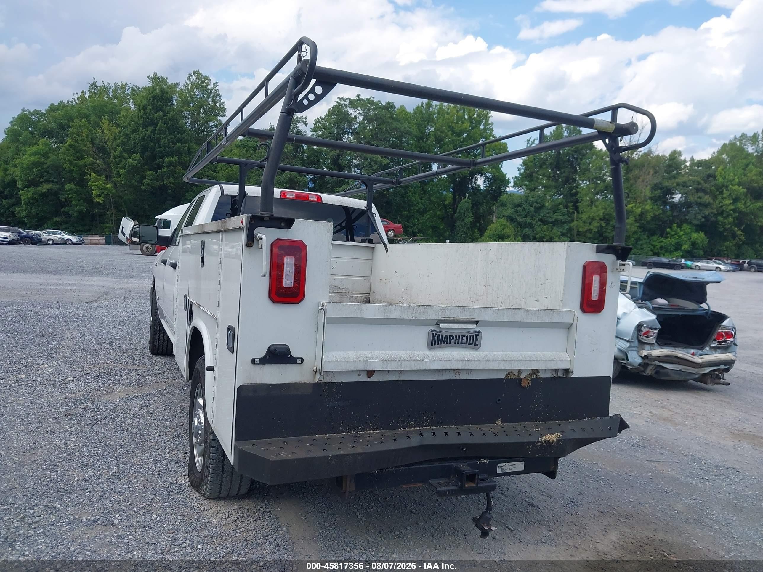 2022 Ram 2500 Tradesman  4x2 8' Box Белый vin: 3C7WR4HJ4NG142684