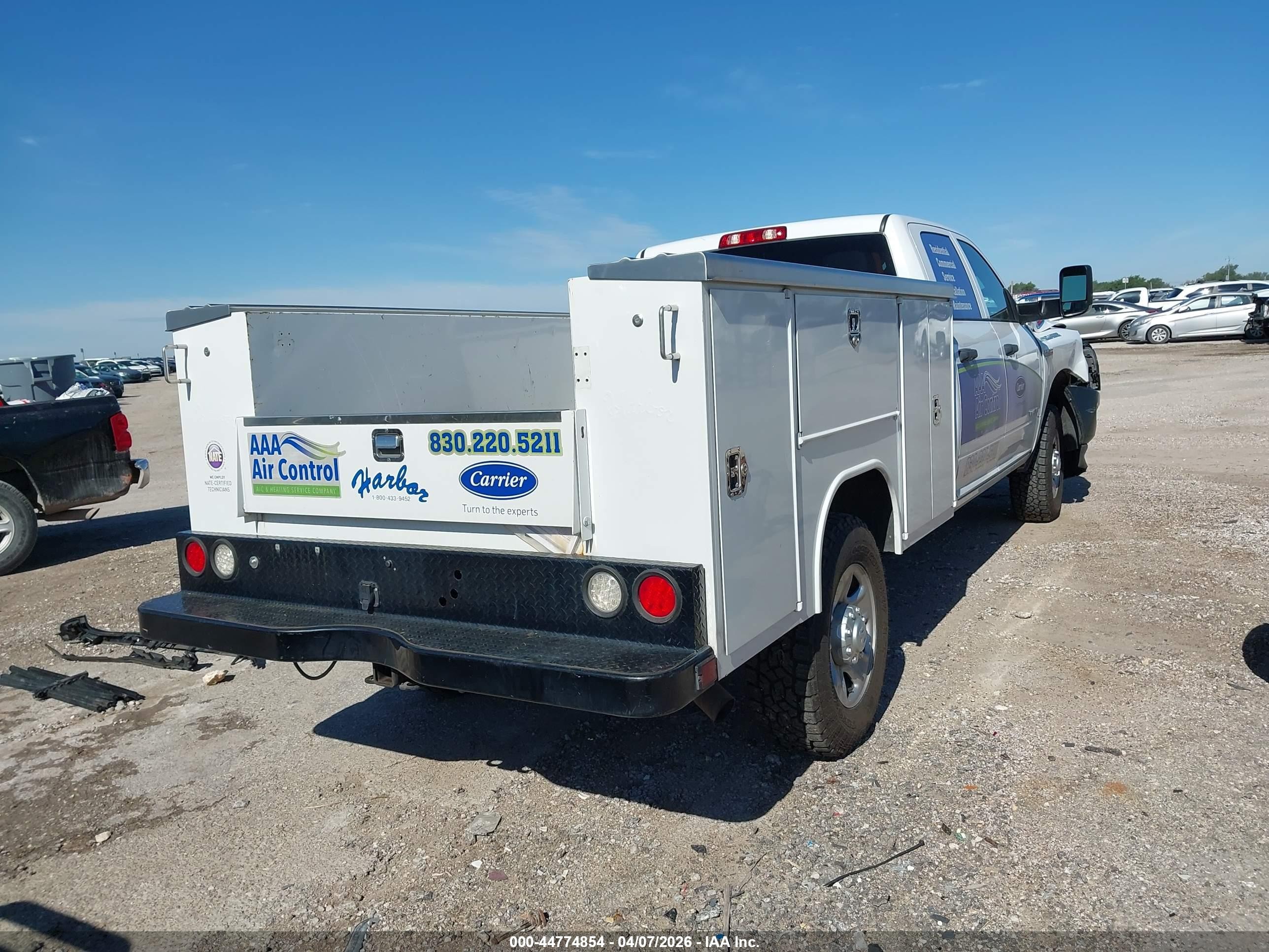 2022 Ram 2500 Tradesman  4x4 8' Box White vin: 3C7WR5HJ3NG198010