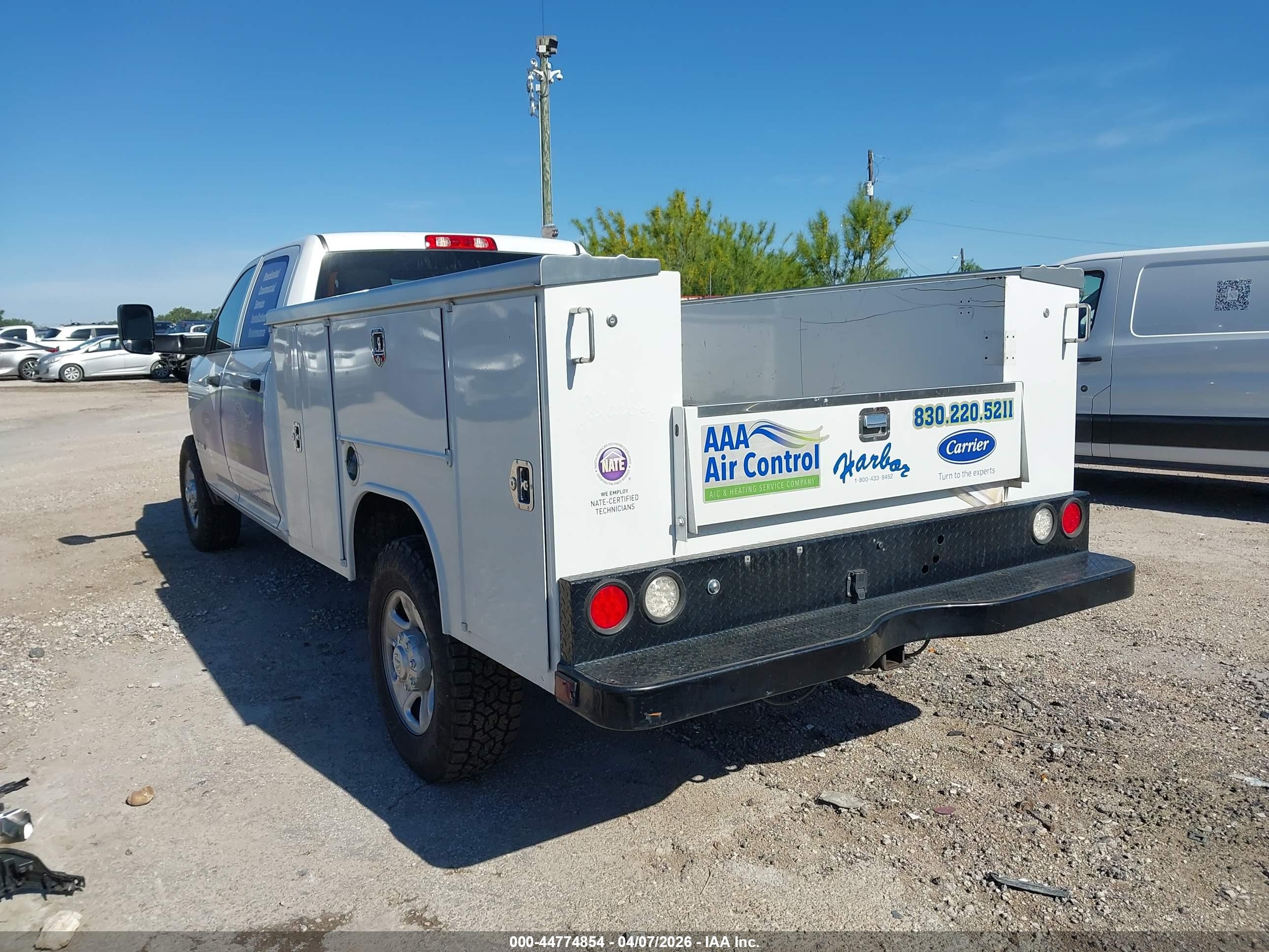2022 Ram 2500 Tradesman  4x4 8' Box White vin: 3C7WR5HJ3NG198010