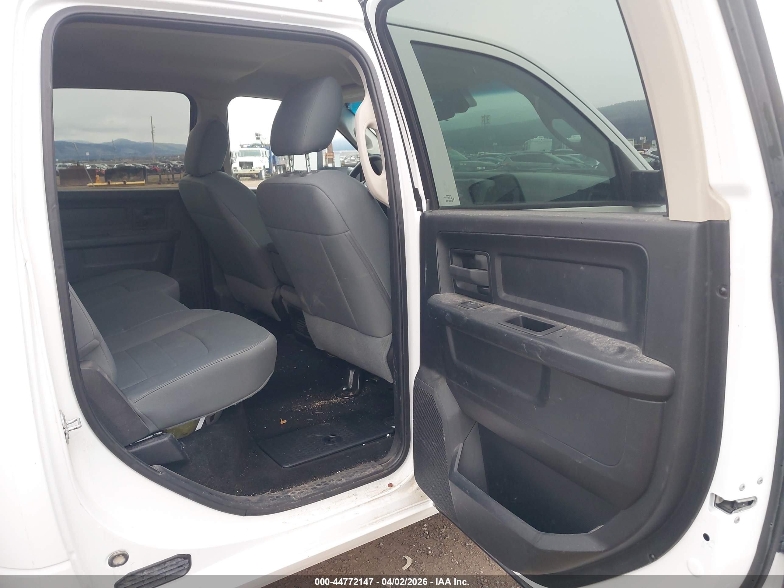 2015 Ram 2500 Tradesman White vin: 3C7WR5HT6FG659400