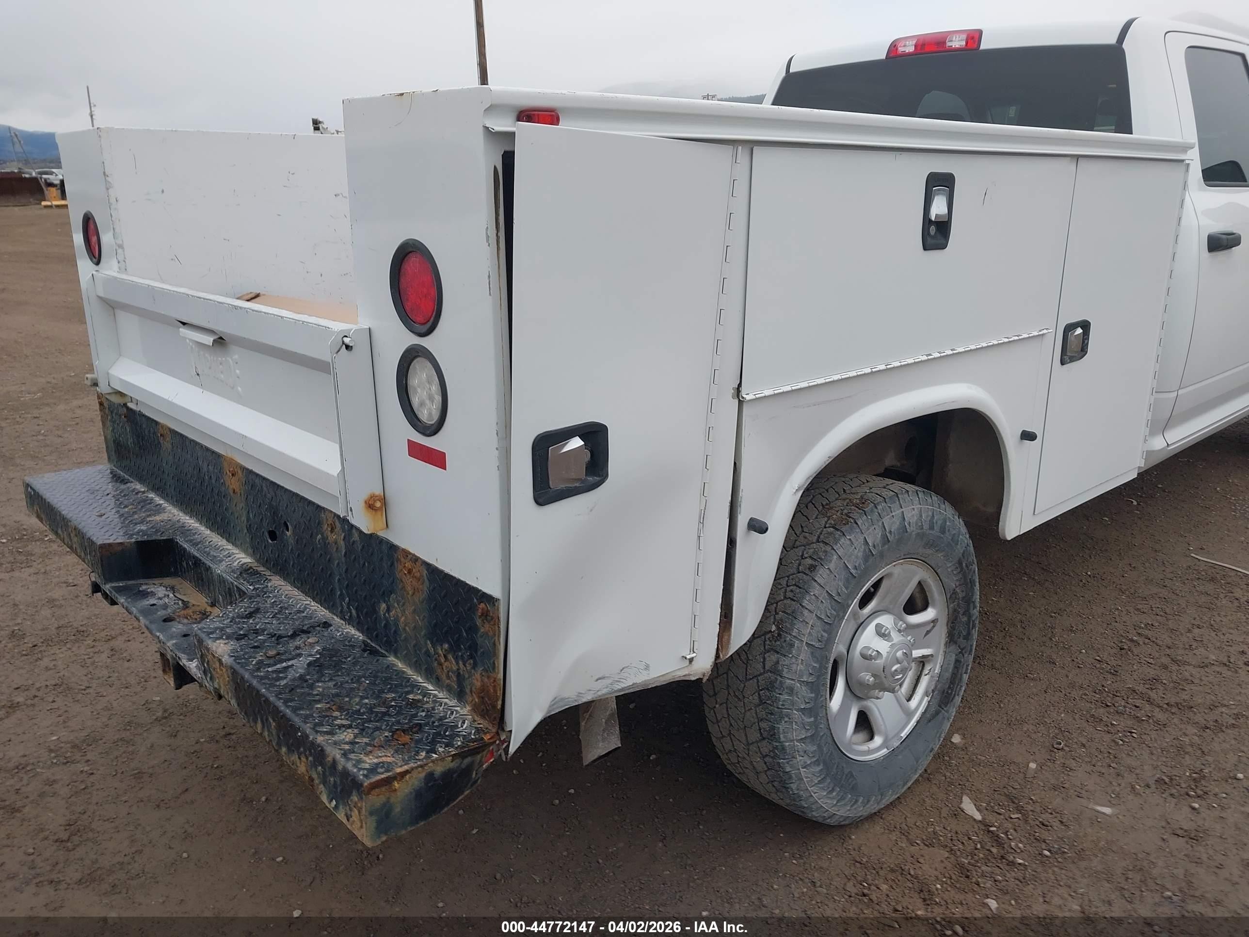 2015 Ram 2500 Tradesman White vin: 3C7WR5HT6FG659400