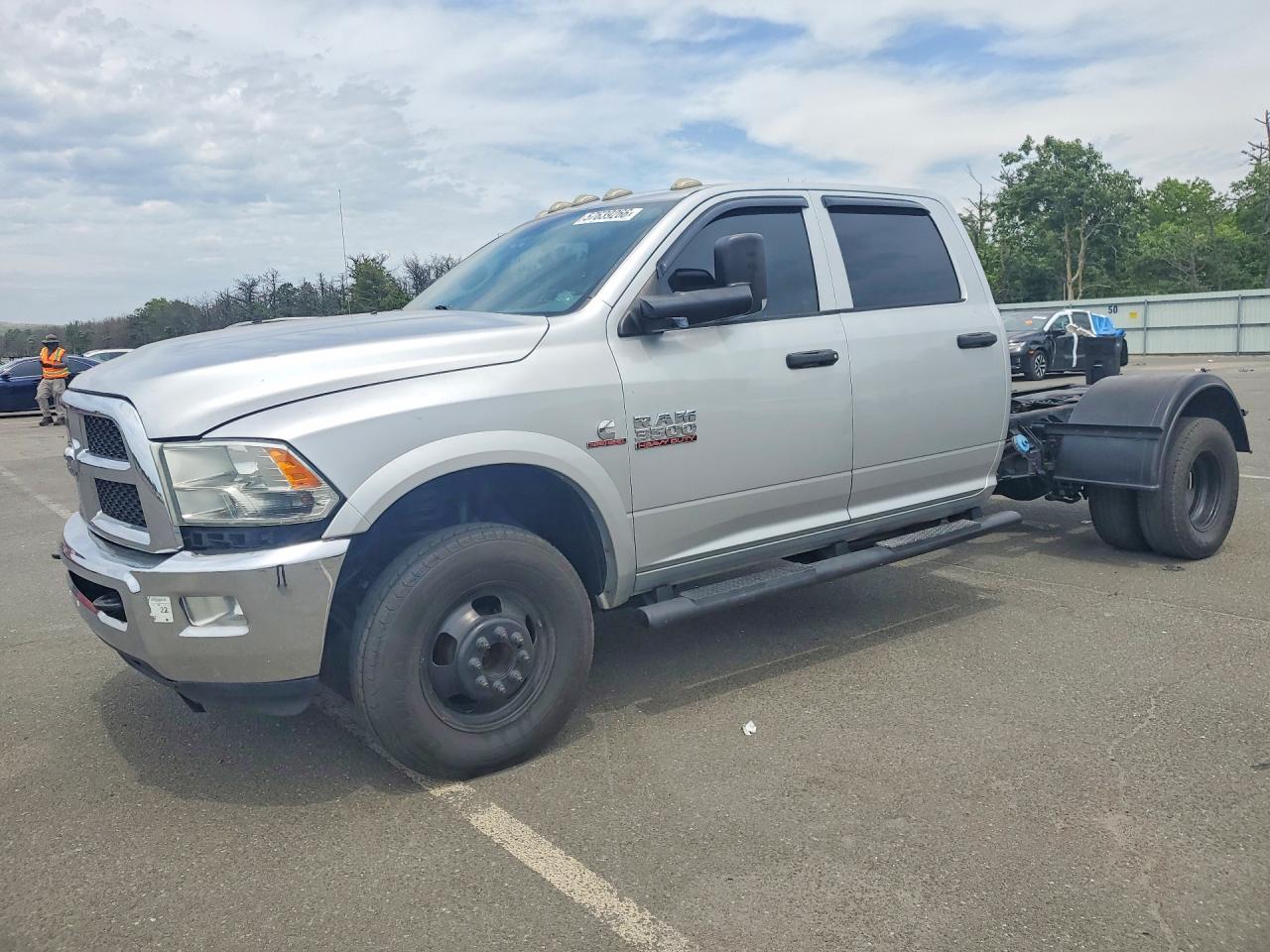 2015 Ram 3500 Silver vin: 3C7WRTCL9FG592898