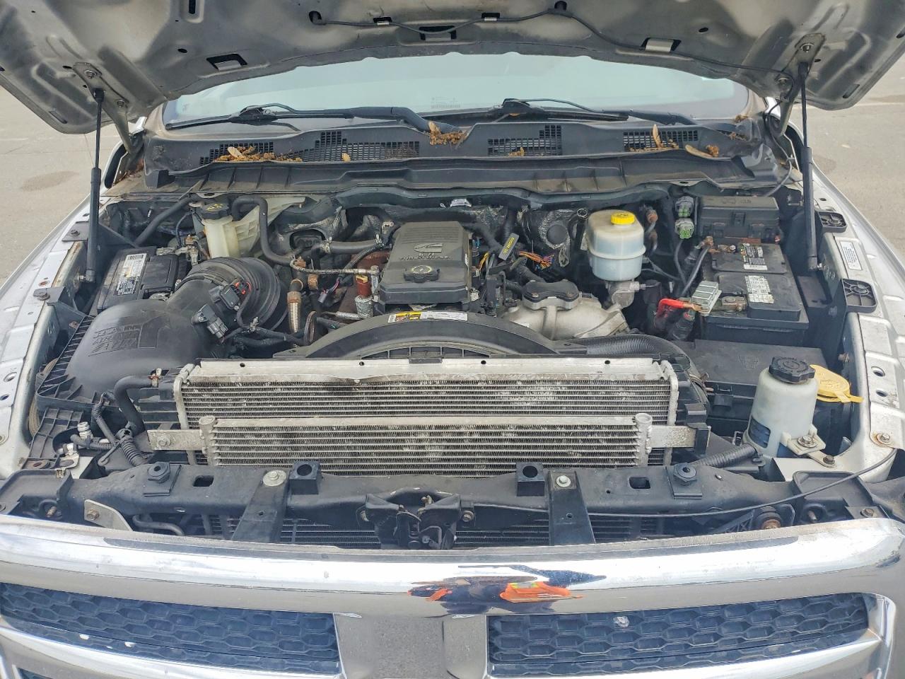 2015 Ram 3500 Silver vin: 3C7WRTCL9FG592898