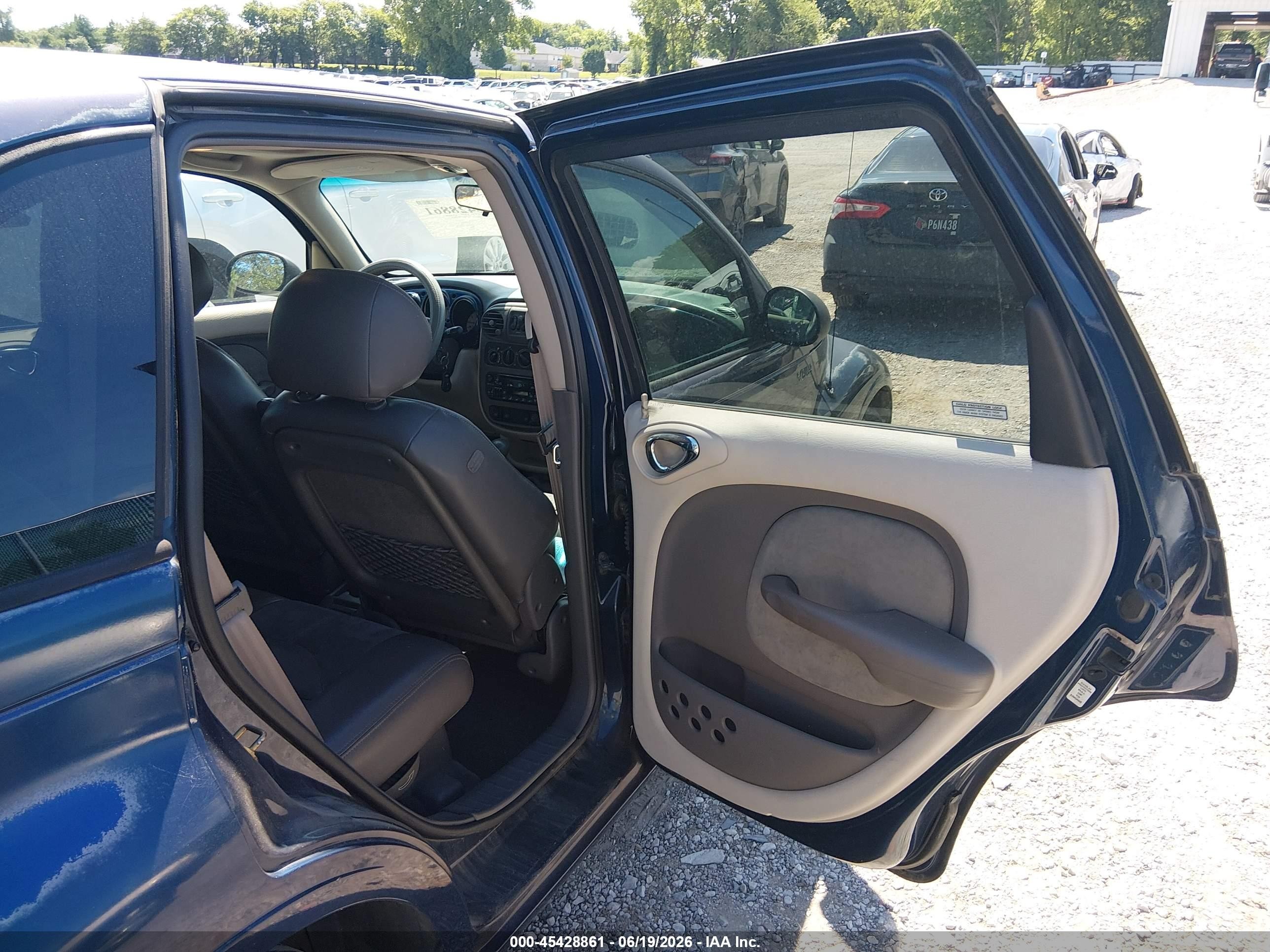 2001 Chrysler Pt Cruiser   Blue vin: 3C8FY4BB41T292294