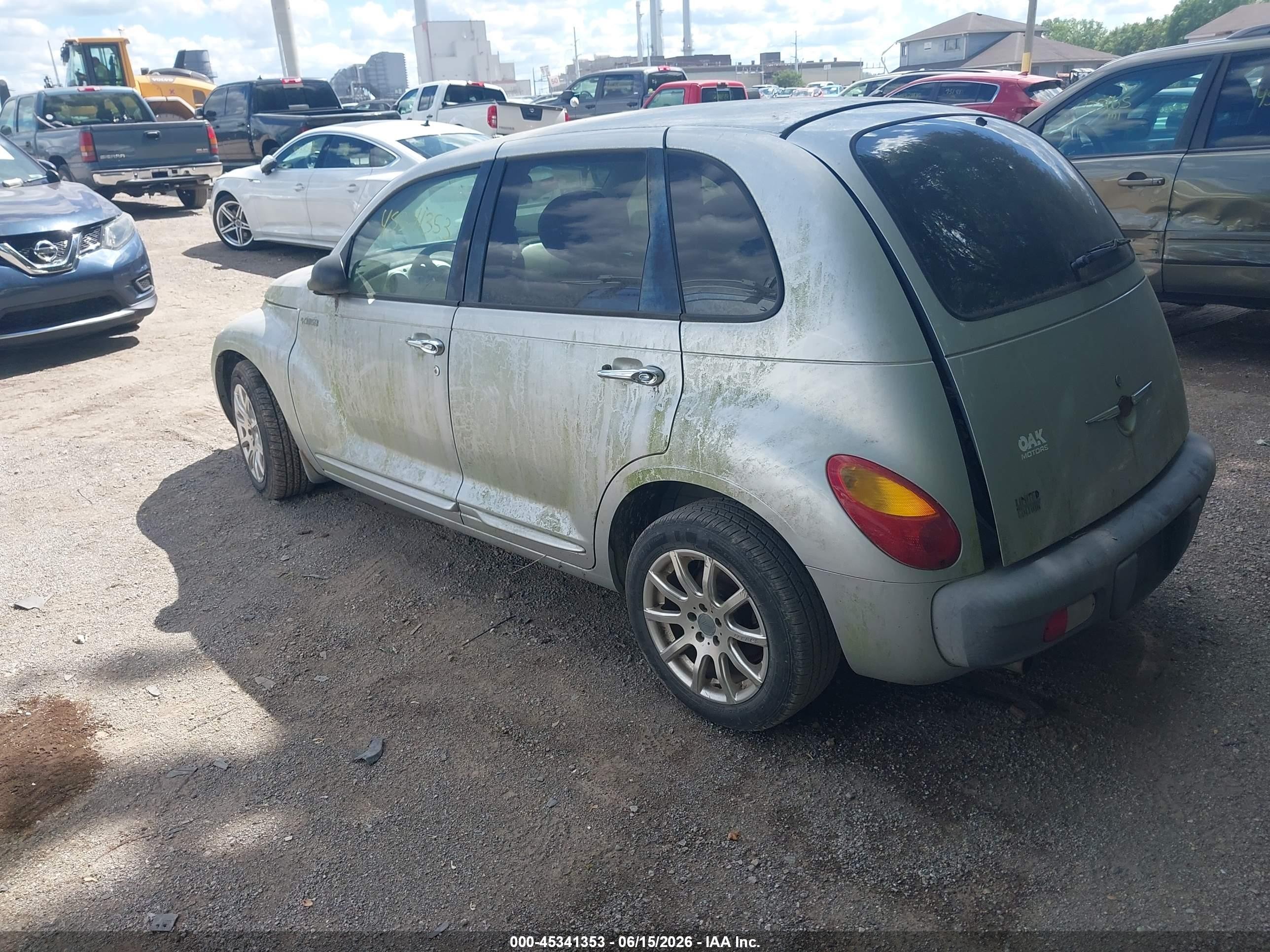 2001 Chrysler Pt Cruiser   Silver vin: 3C8FY4BB51T526149
