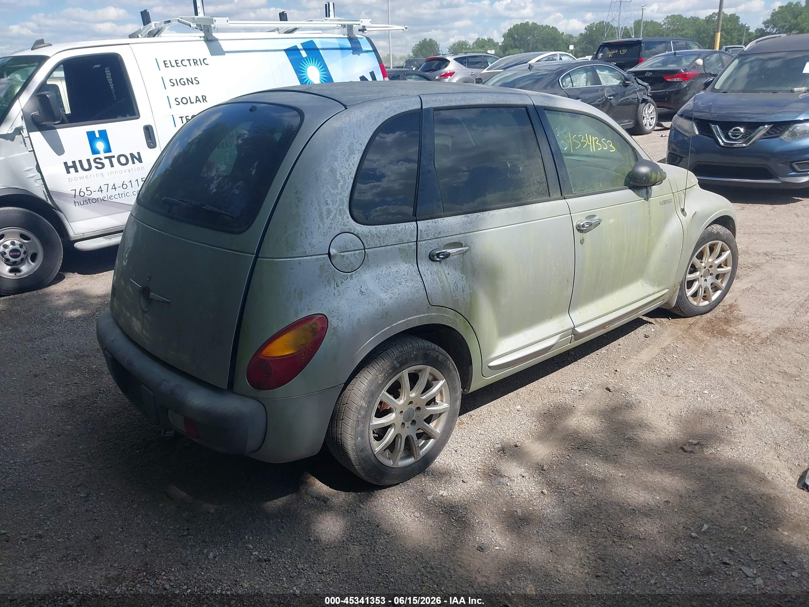 2001 Chrysler Pt Cruiser   Silver vin: 3C8FY4BB51T526149