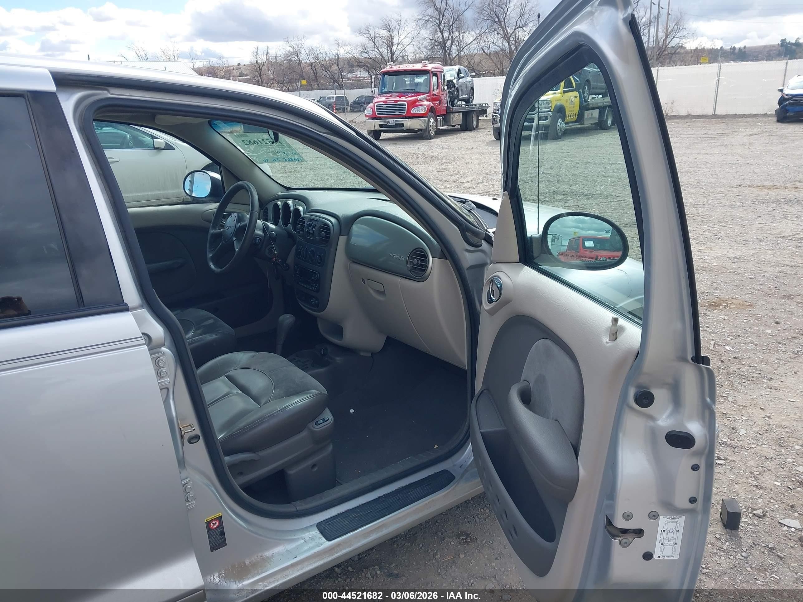 2001 Chrysler Pt Cruiser   Silver vin: 3C8FY4BB71T591732