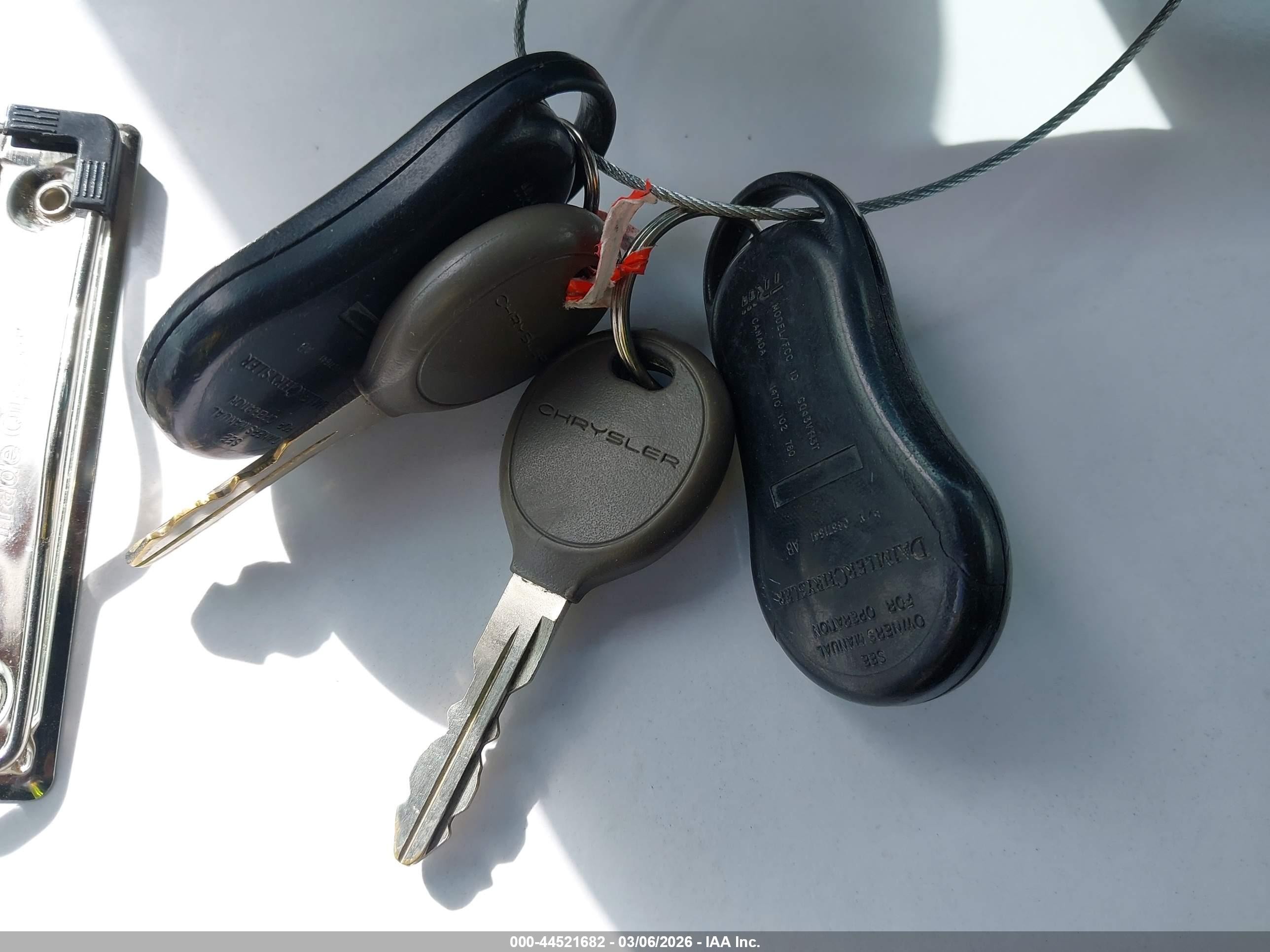 2001 Chrysler Pt Cruiser   Silver vin: 3C8FY4BB71T591732
