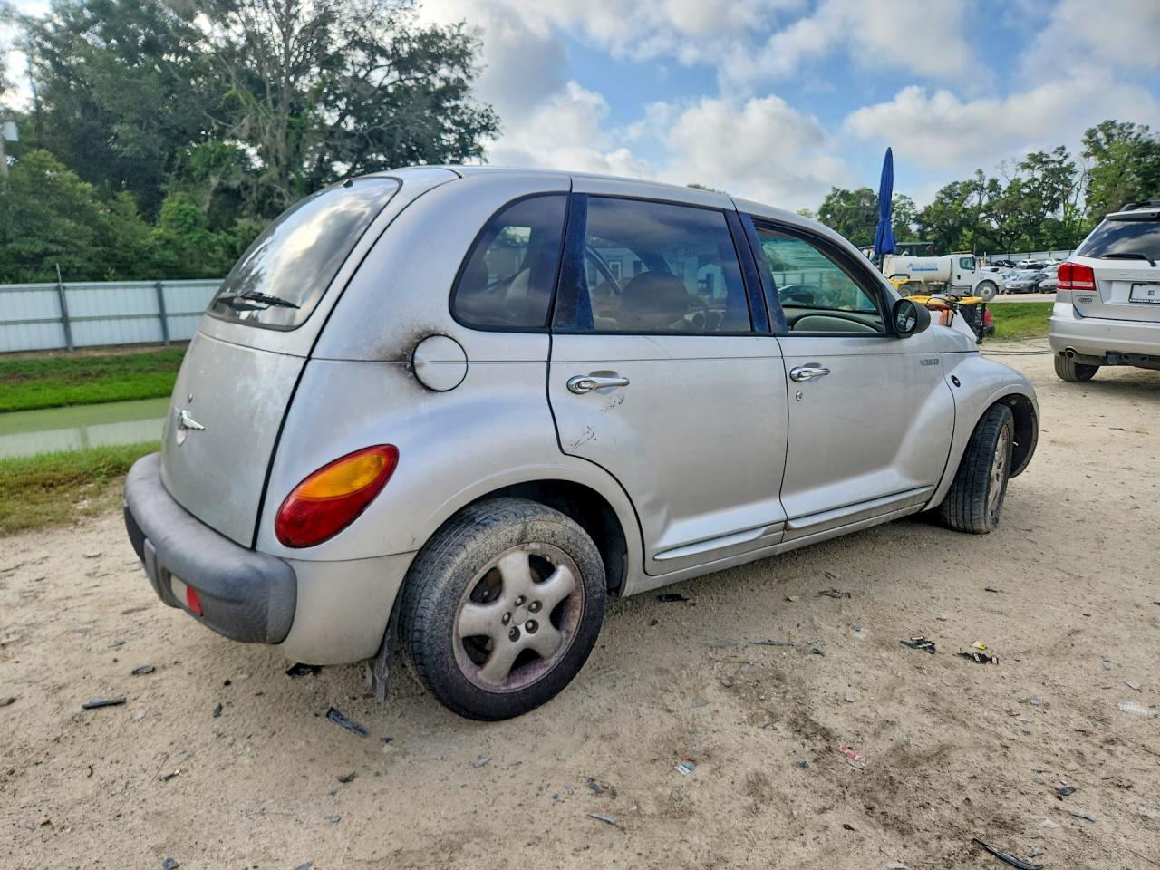 2001 Chrysler Pt Cruiser Silver vin: 3C8FY4BBX1T514353