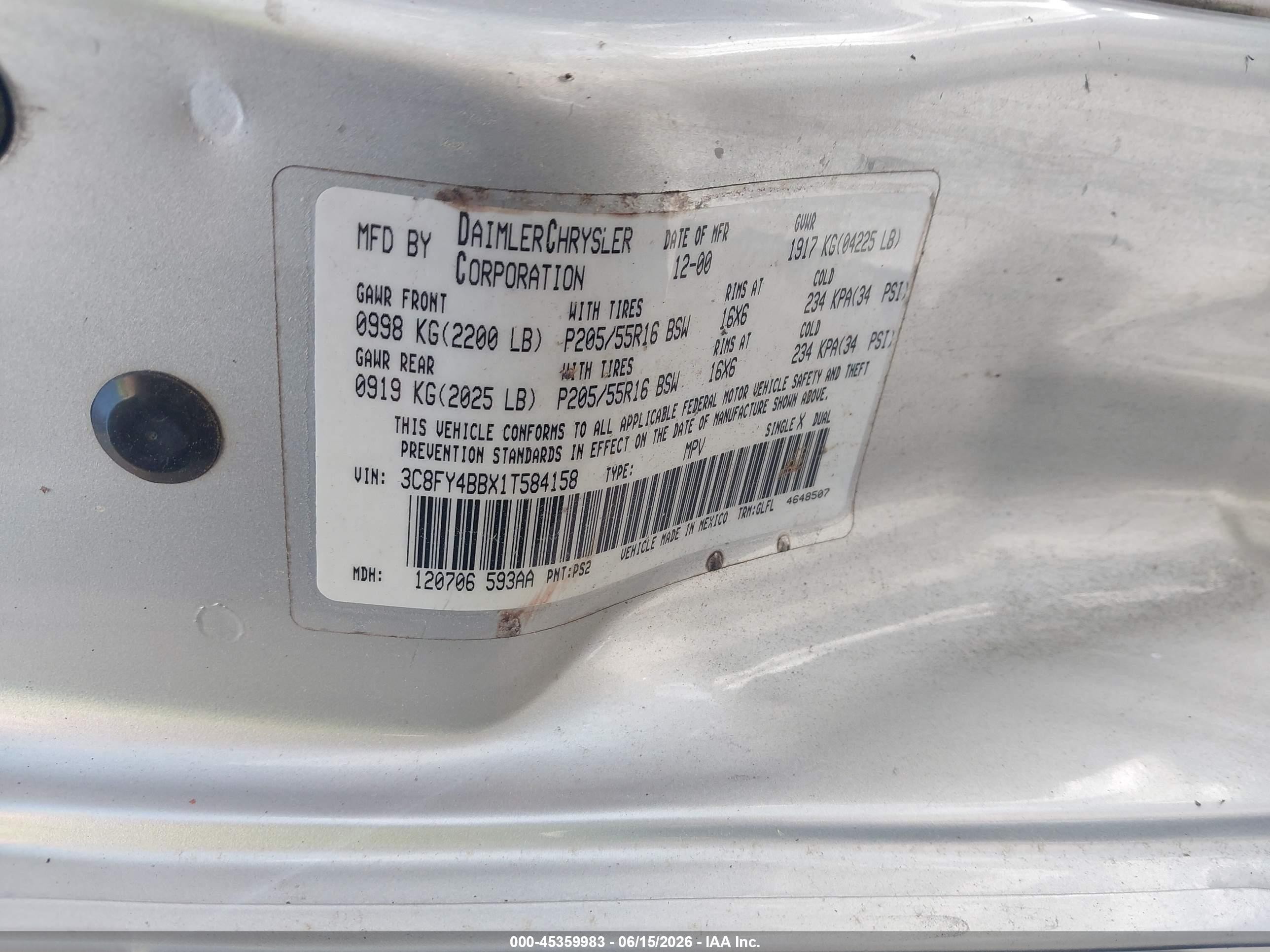 2001 Chrysler Pt Cruiser   Silver vin: 3C8FY4BBX1T584158
