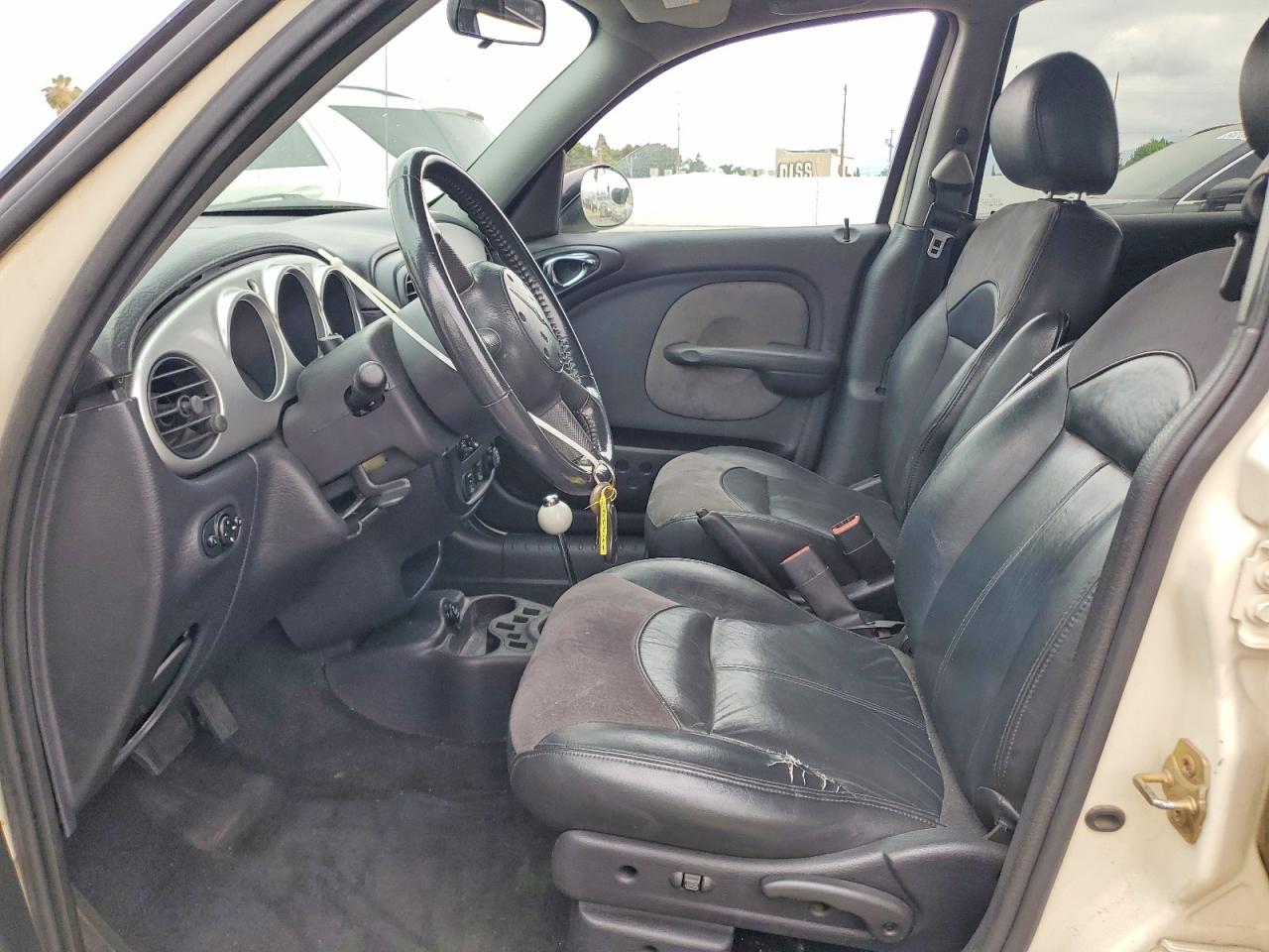2004 Chrysler Pt Cruiser Limited Beige vin: 3C8FY68854T365510