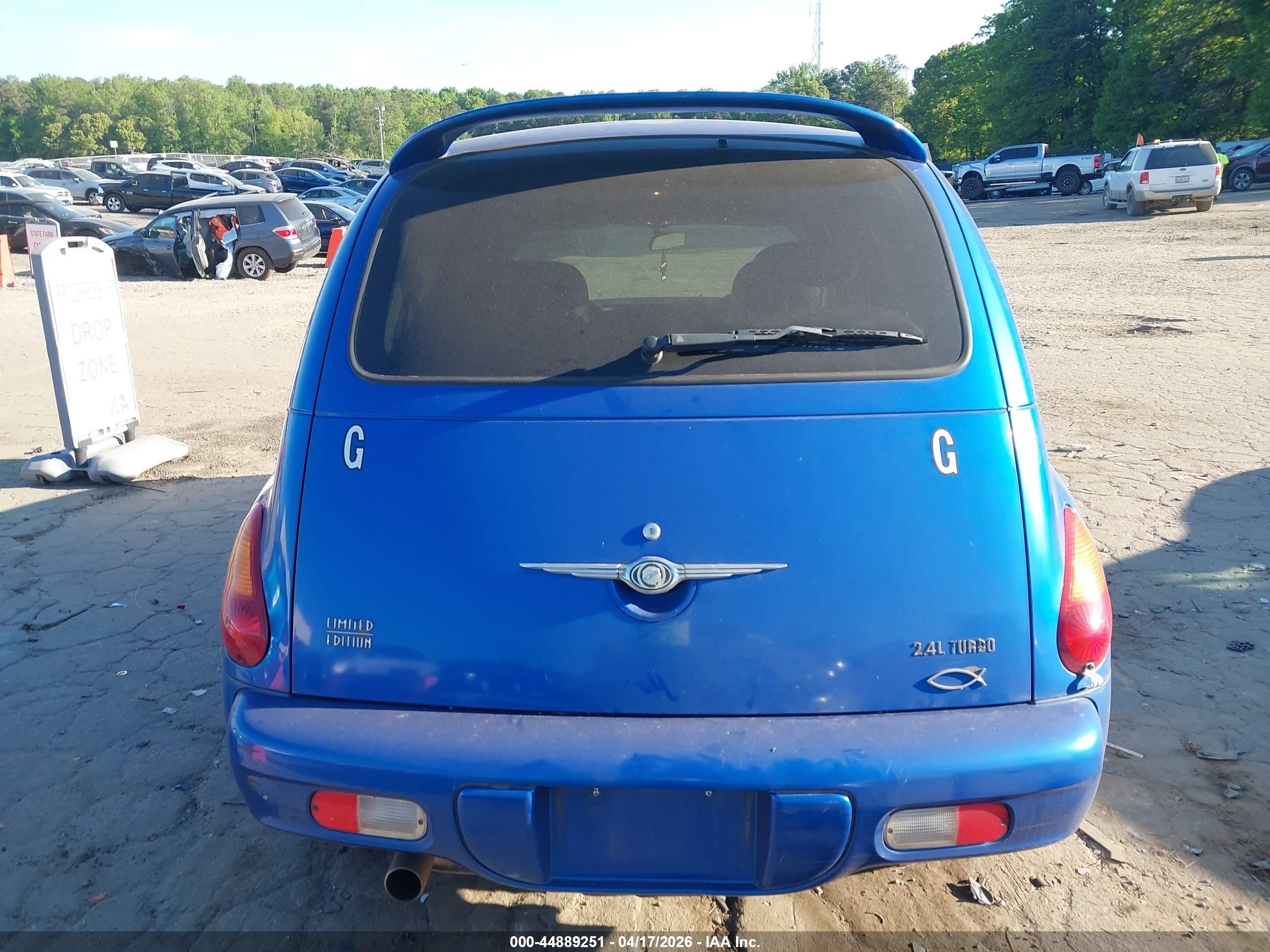 2004 Chrysler Pt Cruiser Limited Blue vin: 3C8FY68894T262347