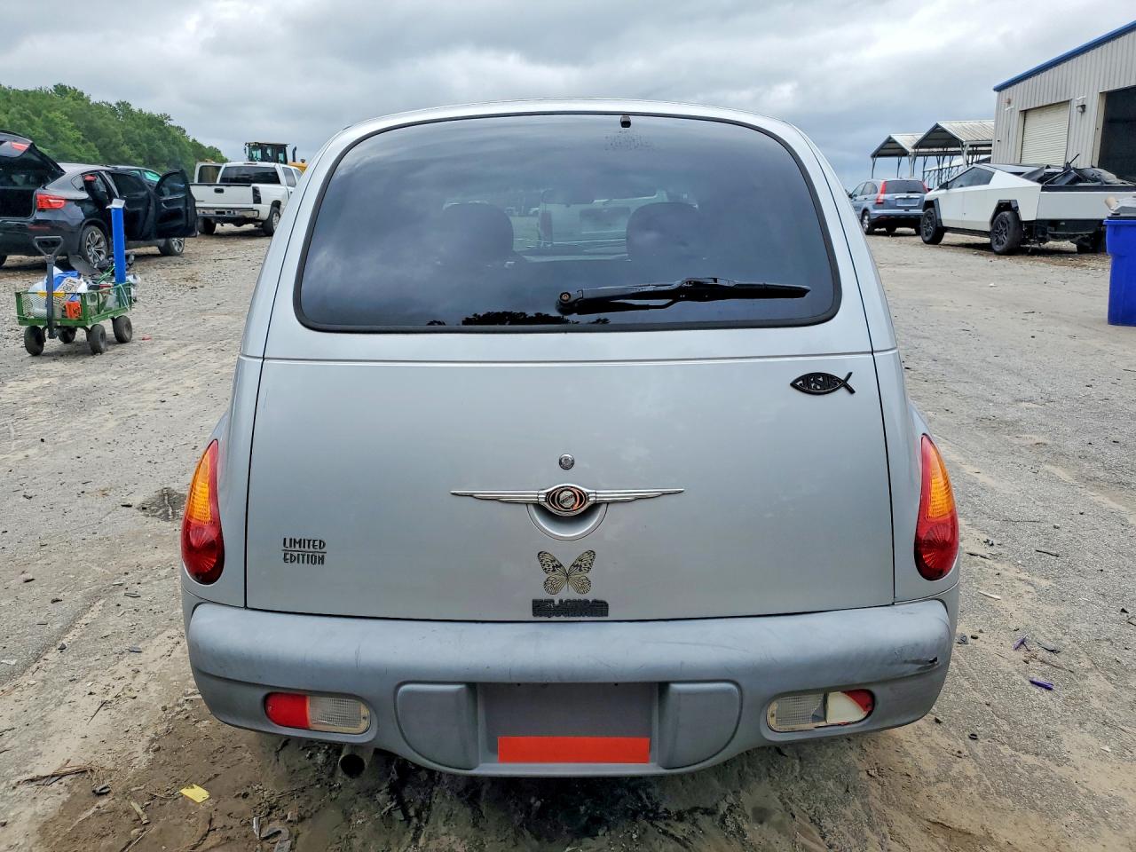 2002 Chrysler Pt Cruiser Limited Silver vin: 3C8FY68B02T226619