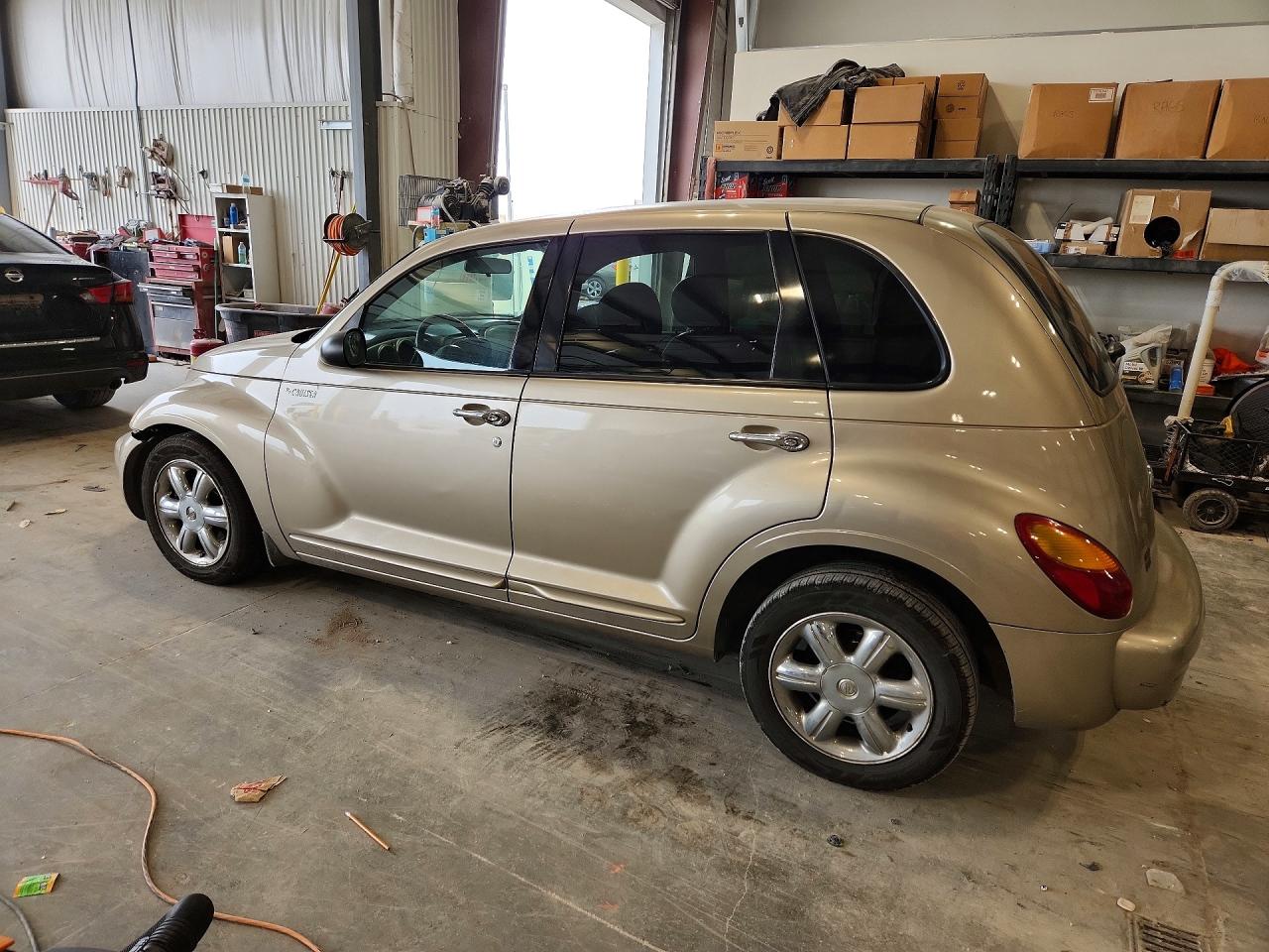 2003 Chrysler Pt Cruiser Limited Tan vin: 3C8FY68B13T506891