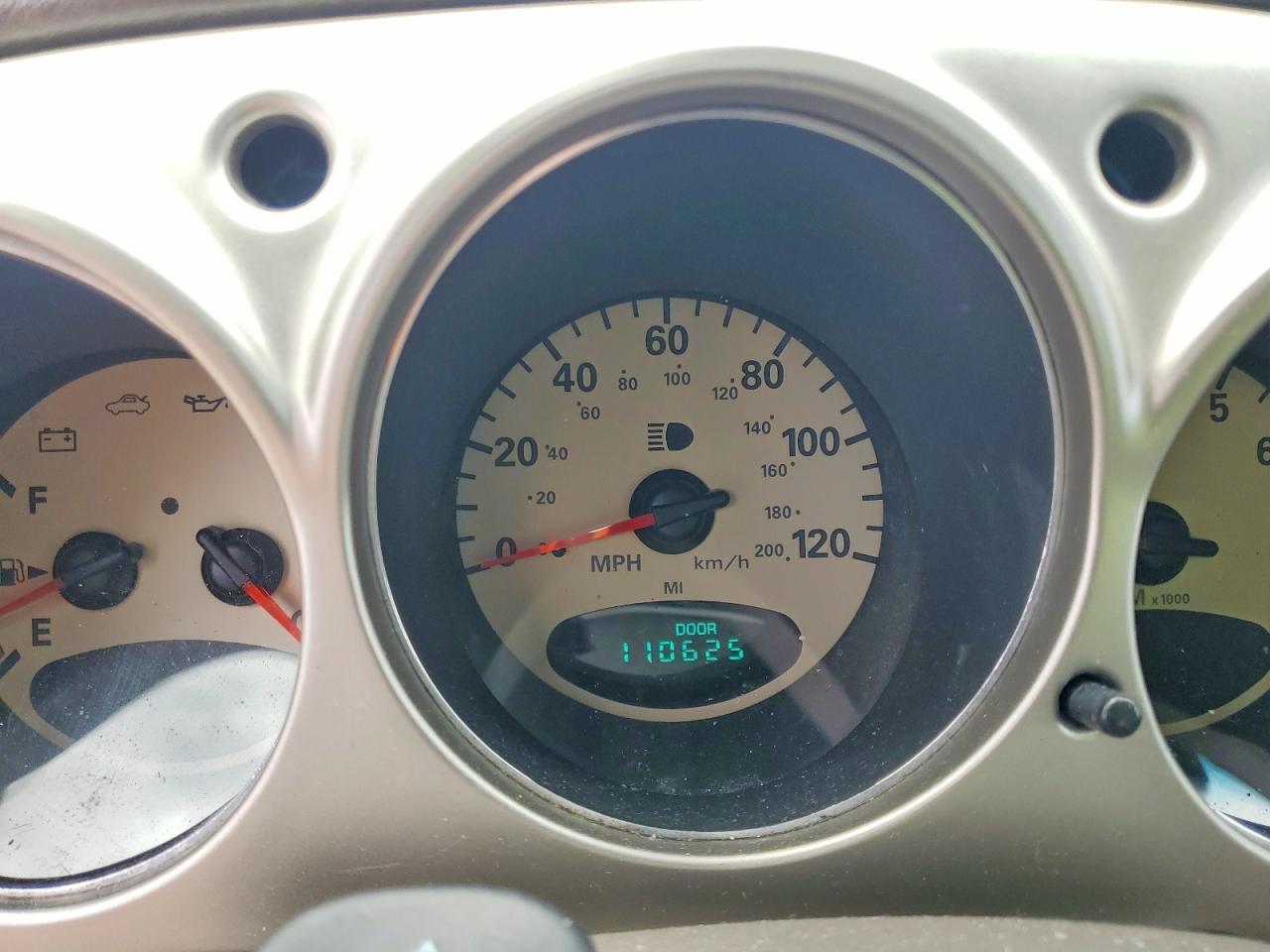 2003 Chrysler Pt Cruiser Beige vin: 3C8FY68B13T515767