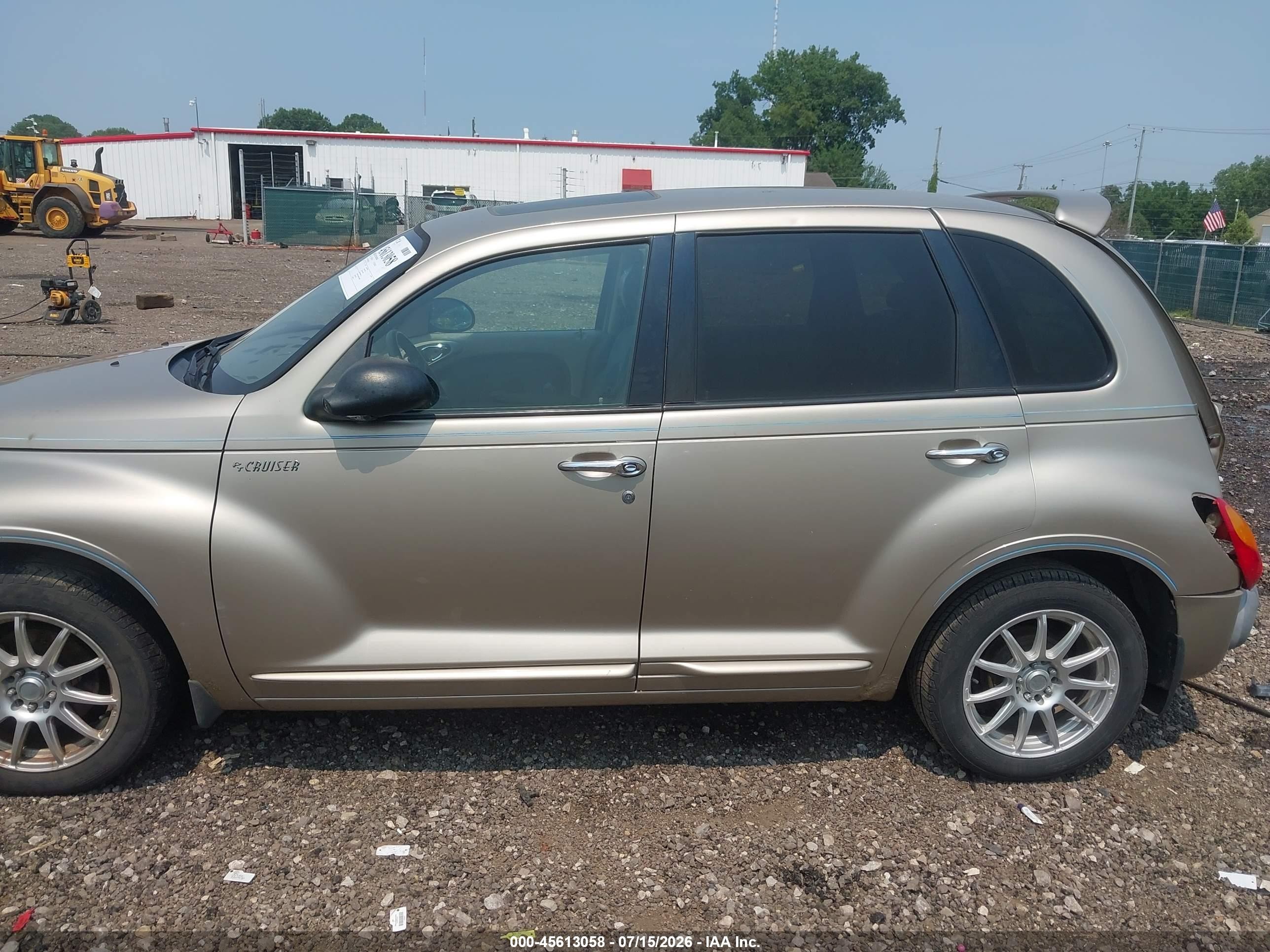 2002 Chrysler Pt Cruiser Limited Gold vin: 3C8FY68B32T302379
