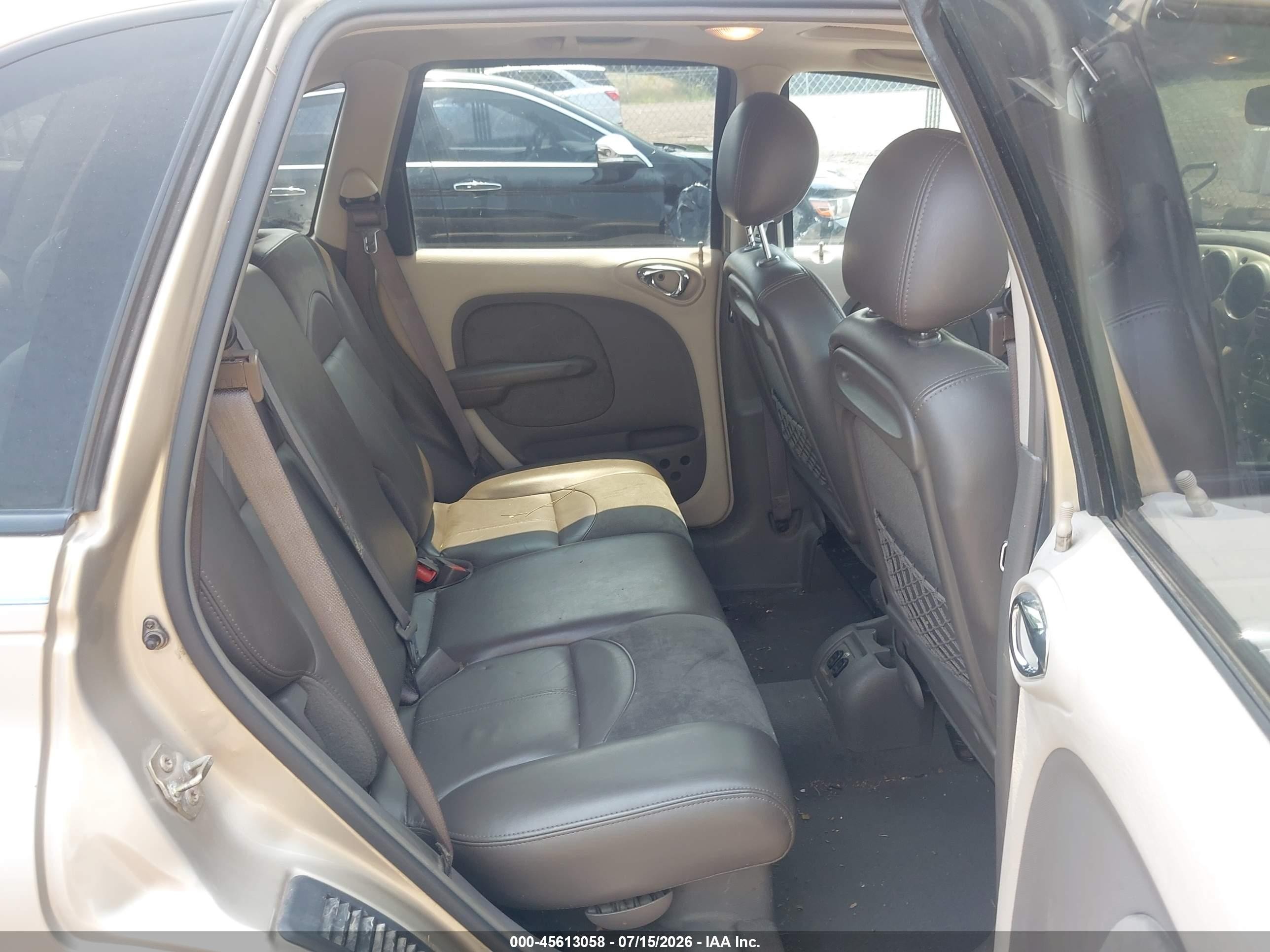 2002 Chrysler Pt Cruiser Limited Gold vin: 3C8FY68B32T302379