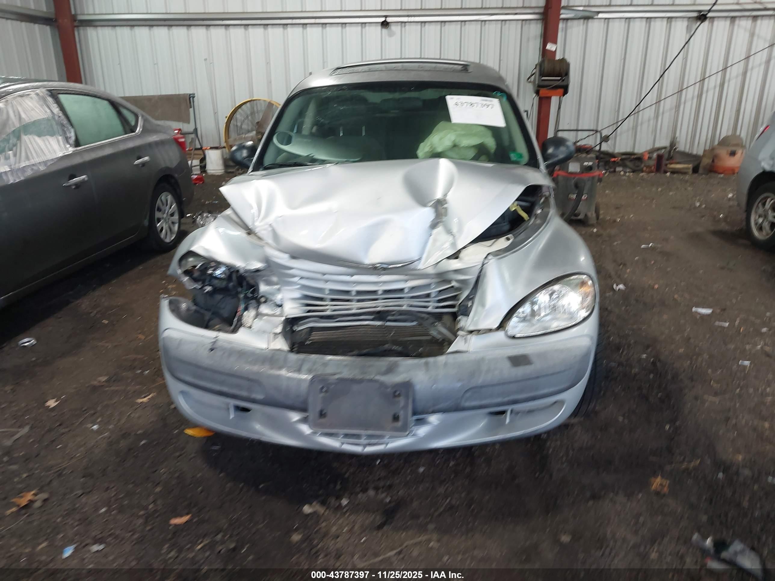 2002 Chrysler Pt Cruiser Limited Gray vin: 3C8FY68B52T233338