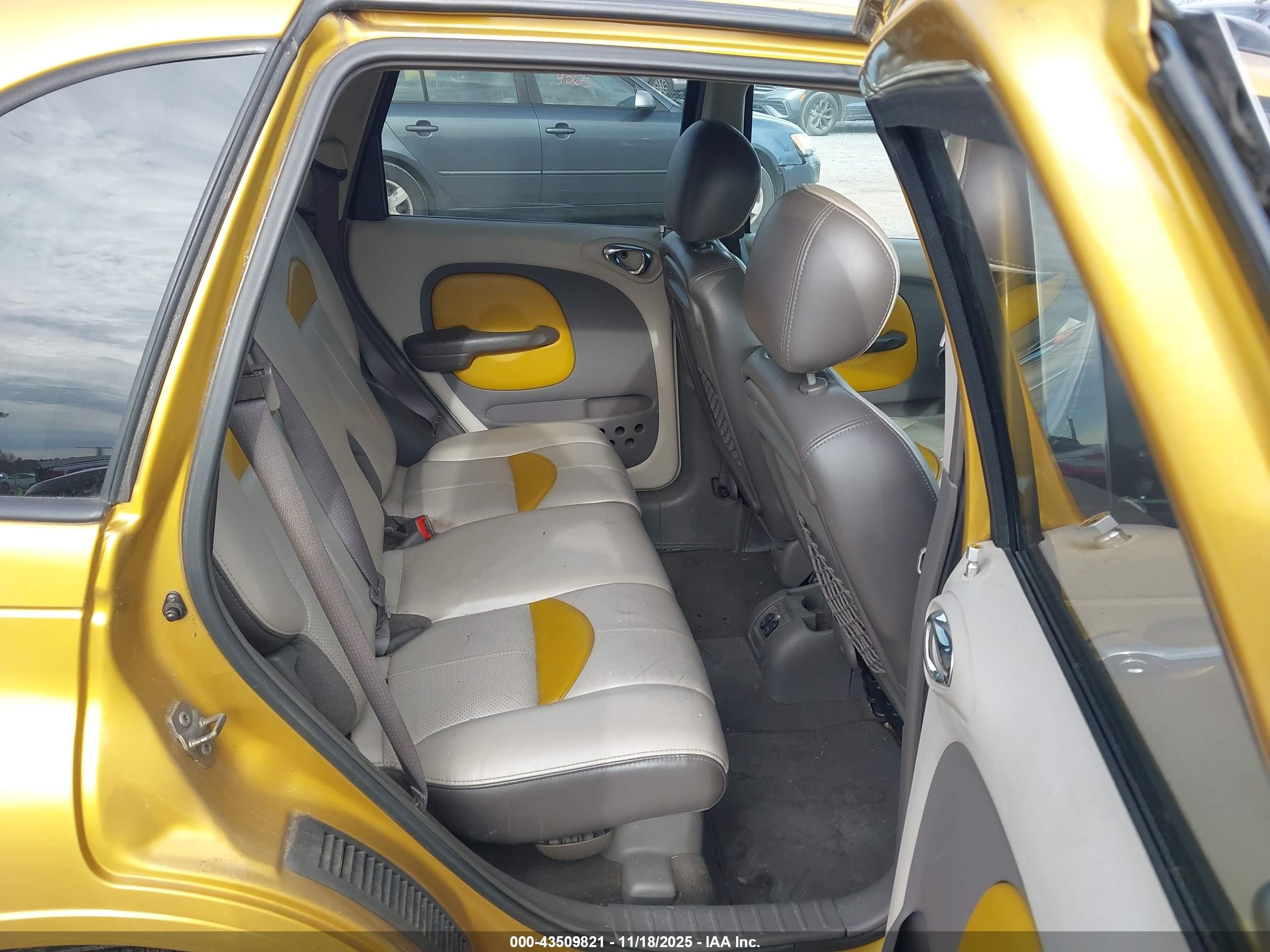 2002 Chrysler Pt Cruiser Limited Gold vin: 3C8FY68B62T343363