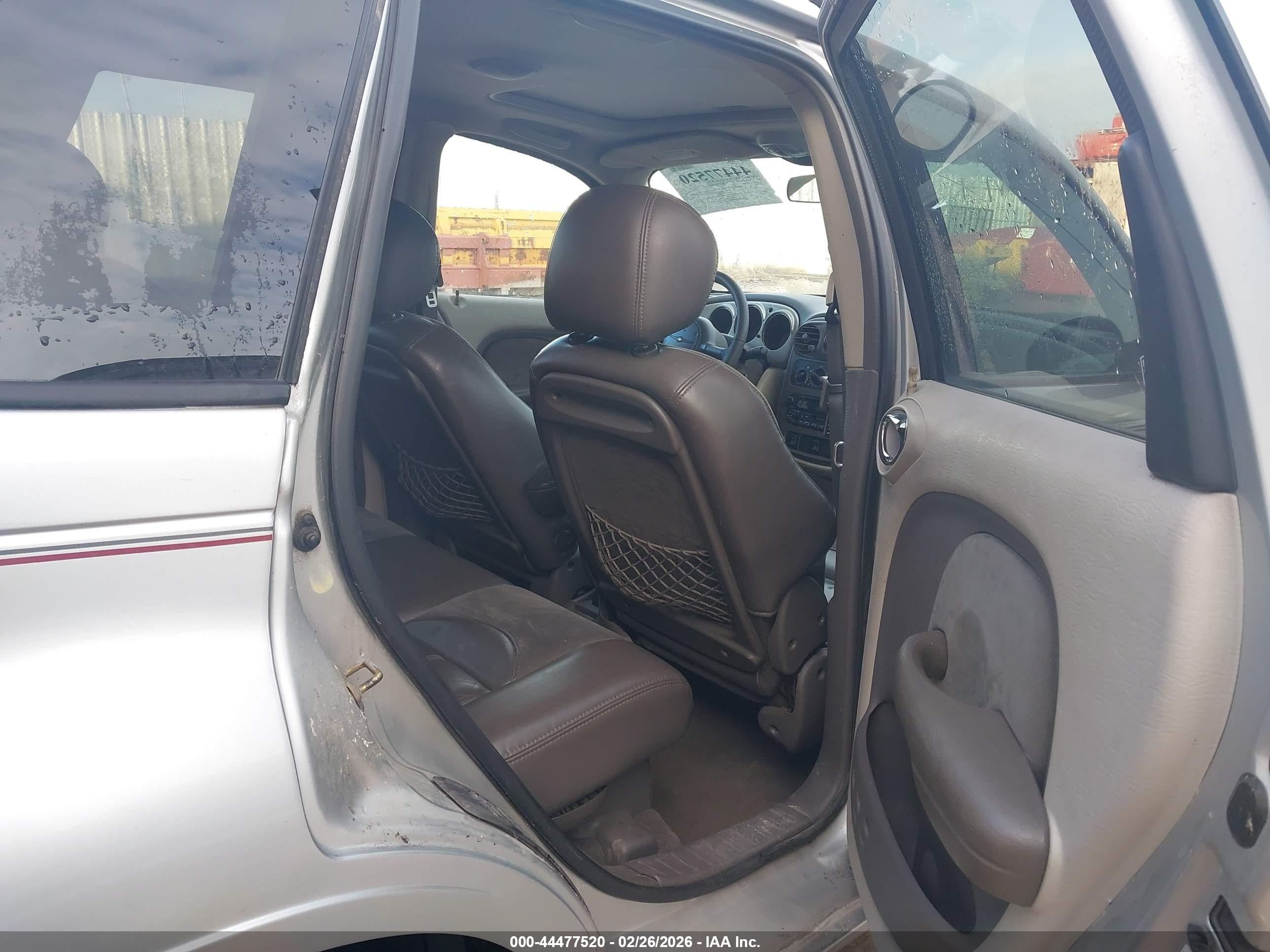 2002 Chrysler Pt Cruiser Limited Silver vin: 3C8FY68B82T345177