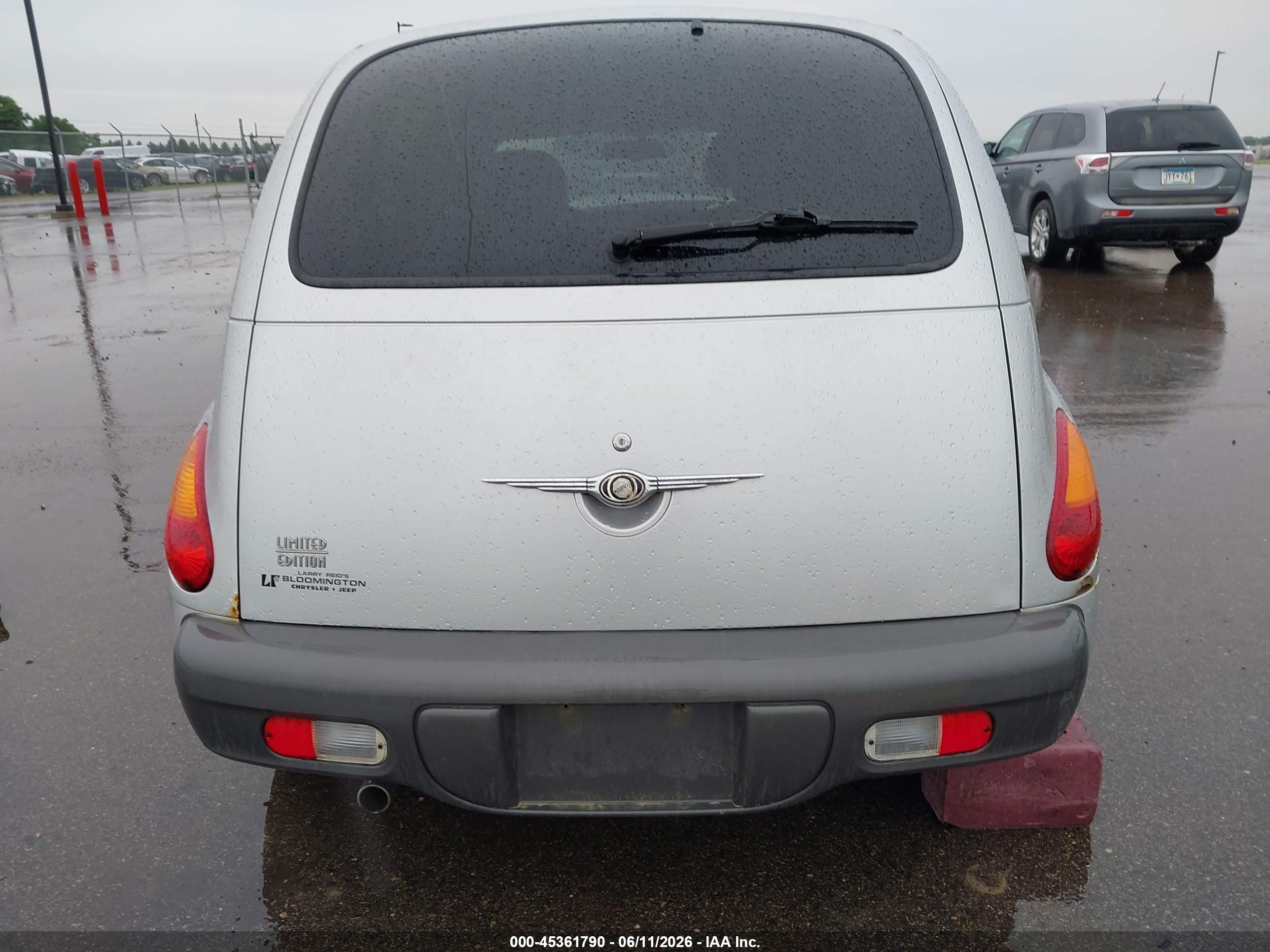 2002 Chrysler Pt Cruiser Limited Silver vin: 3C8FY68B82T358477