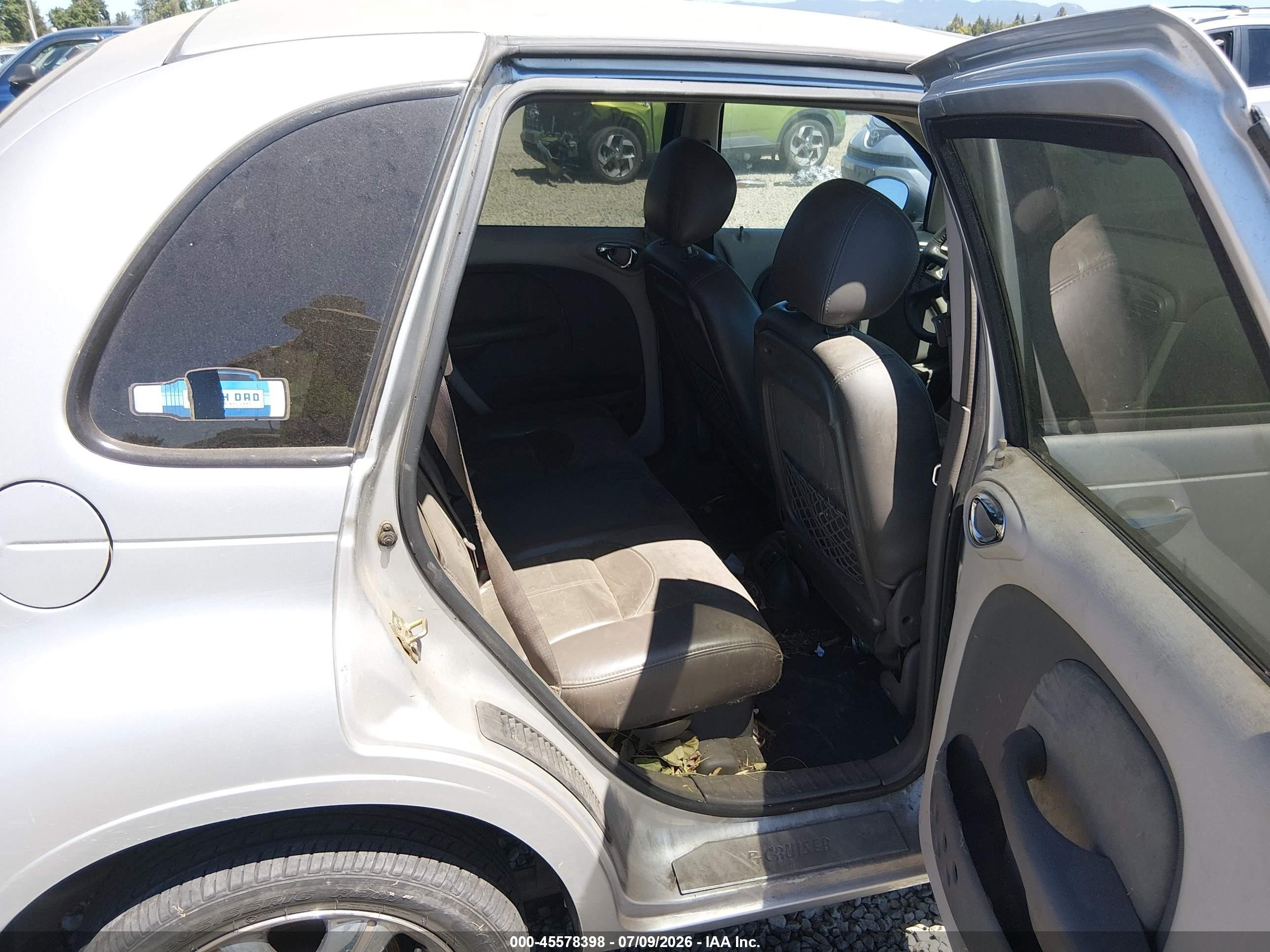 2002 Chrysler Pt Cruiser Limited Серебряный vin: 3C8FY68B82T375411