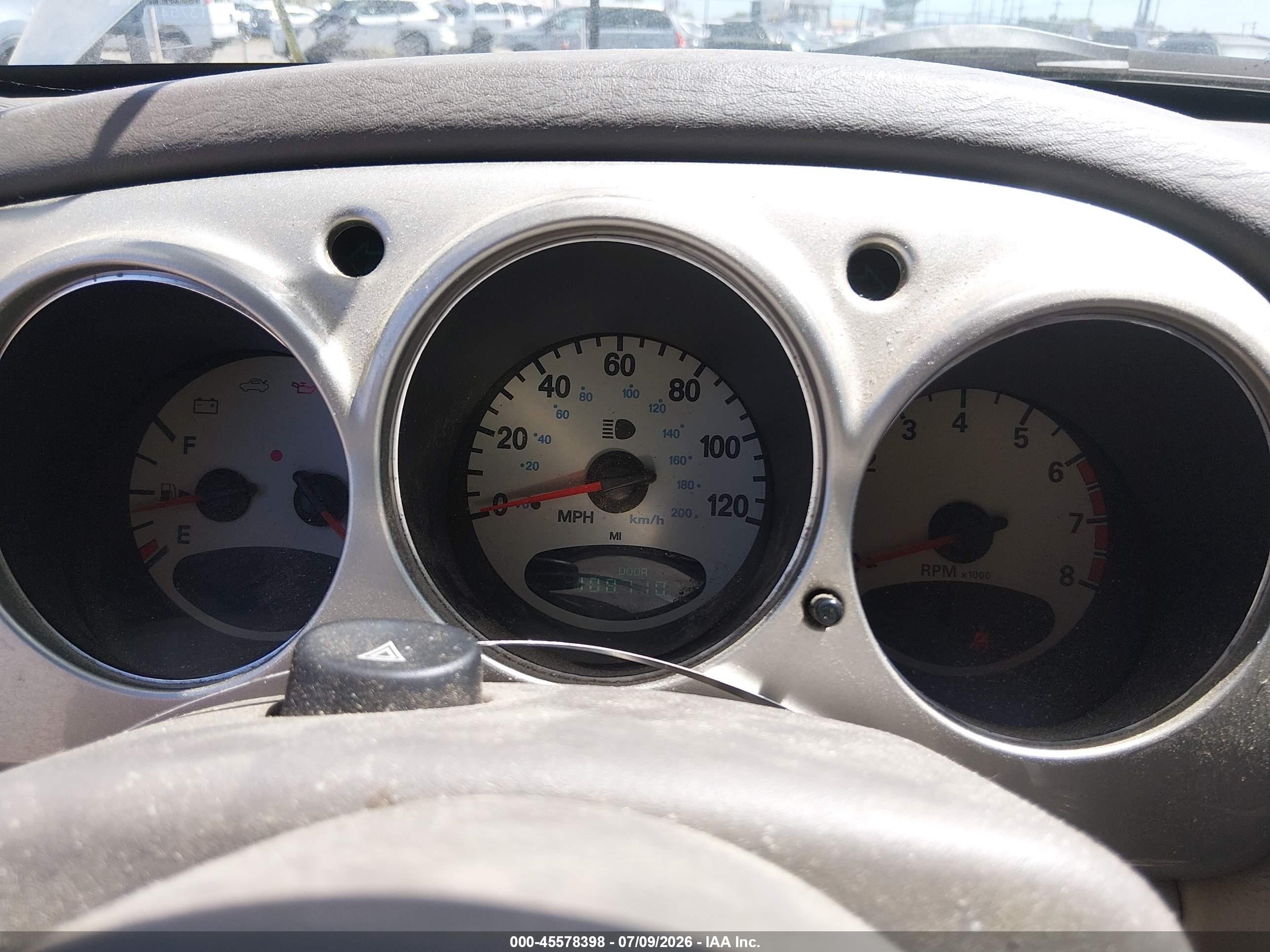 2002 Chrysler Pt Cruiser Limited Серебряный vin: 3C8FY68B82T375411