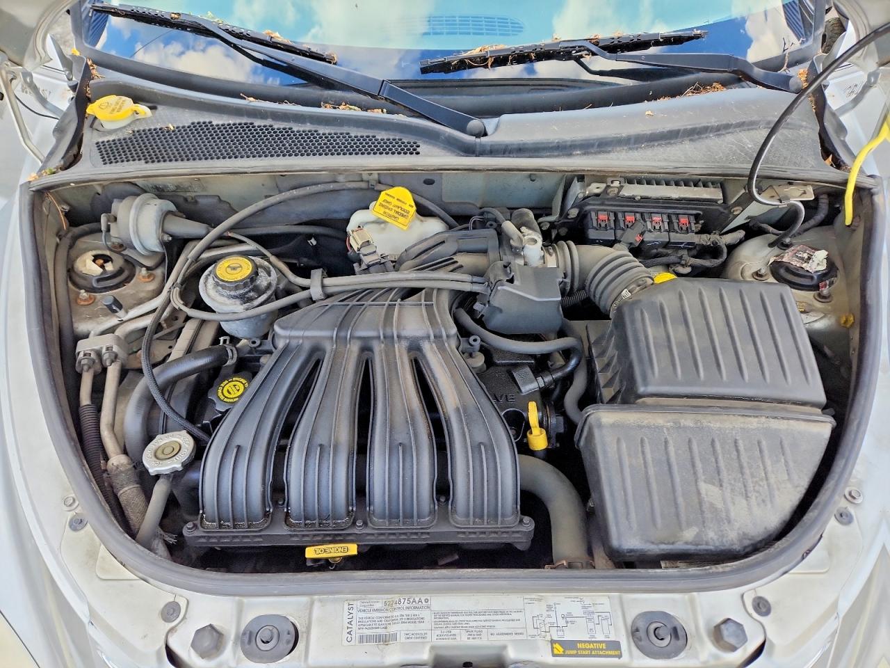 2004 Chrysler Pt Cruiser Limited Silver vin: 3C8FY68B84T238231
