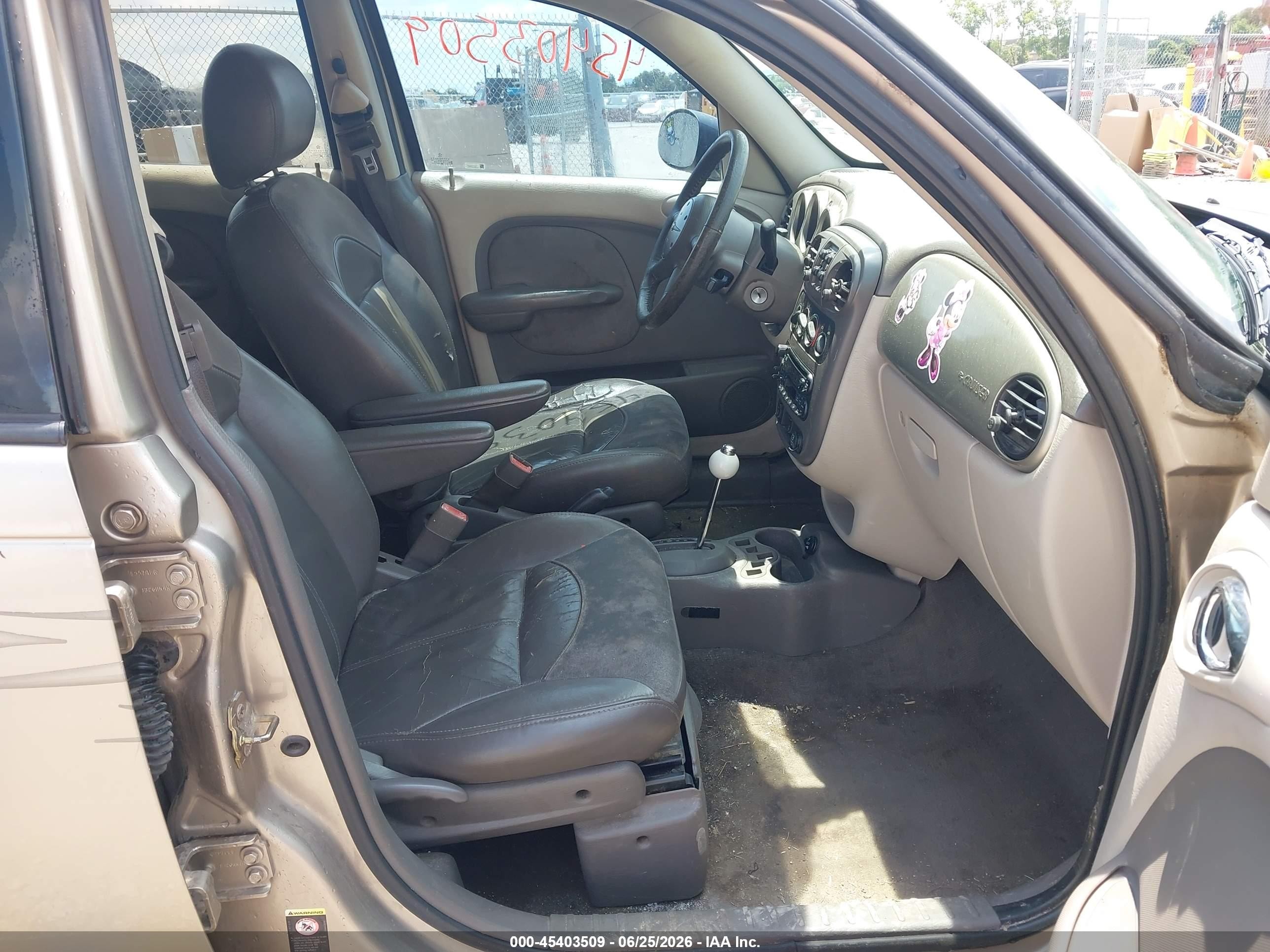 2004 Chrysler Pt Cruiser Limited Tan vin: 3C8FY68B84T338975