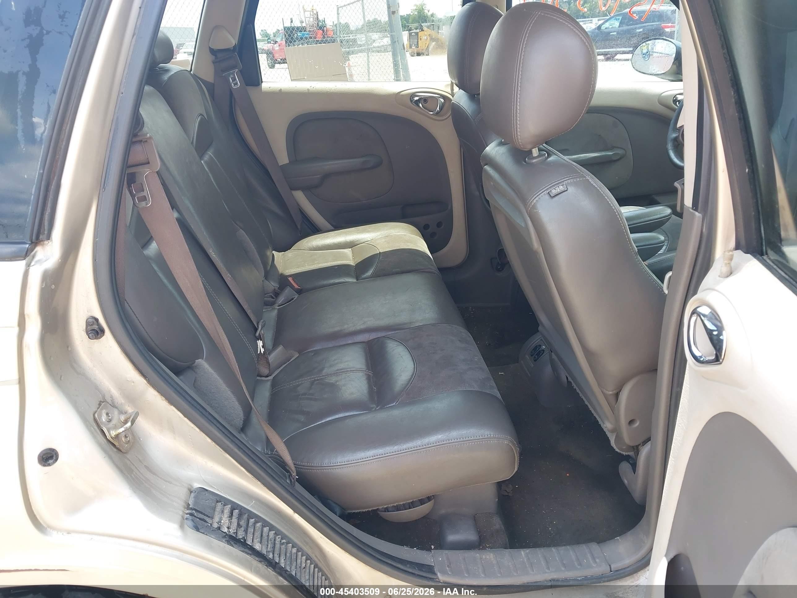 2004 Chrysler Pt Cruiser Limited Tan vin: 3C8FY68B84T338975