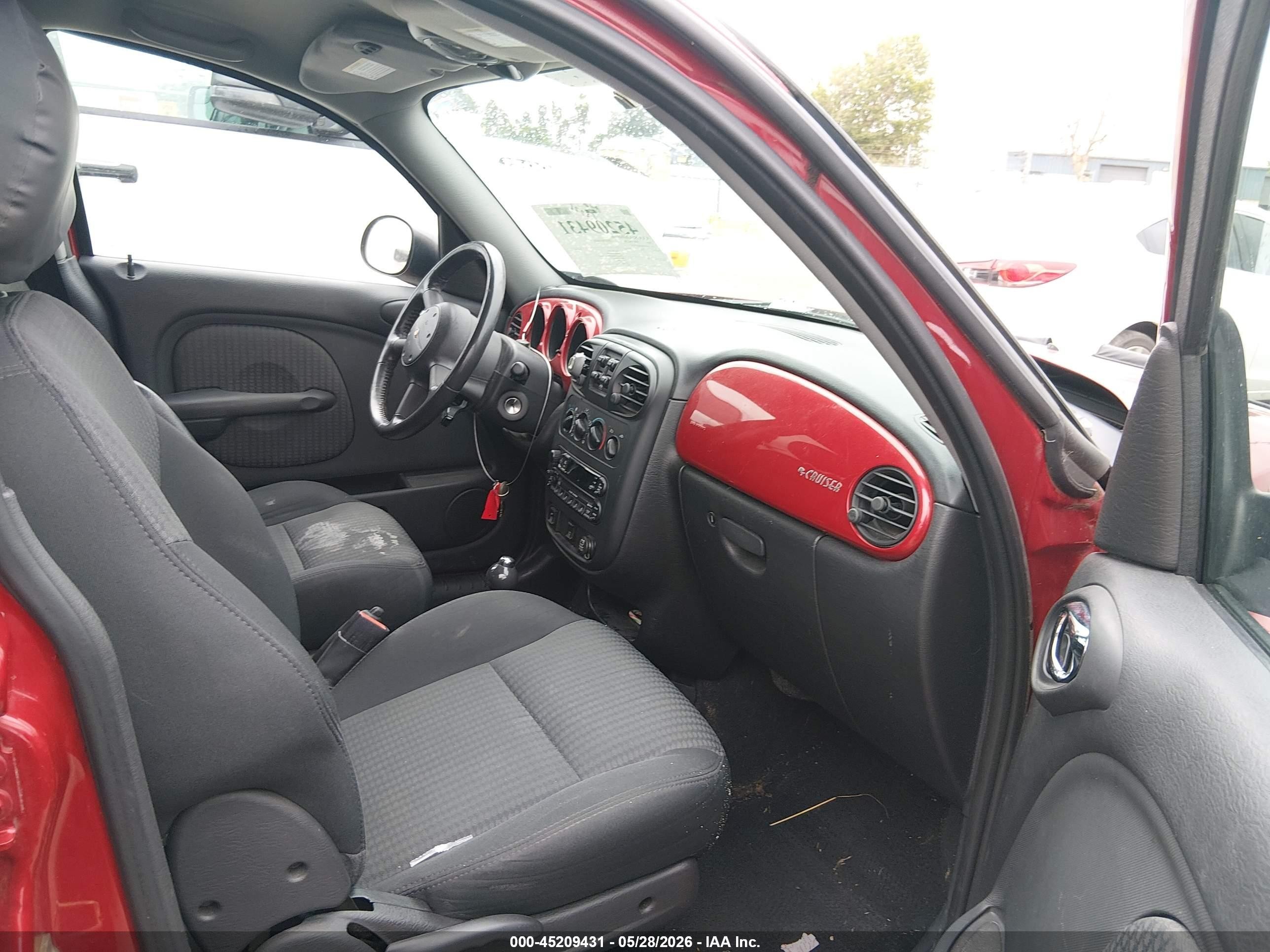 2005 Chrysler Pt Cruiser Limited Red vin: 3C8FY68B85T561437