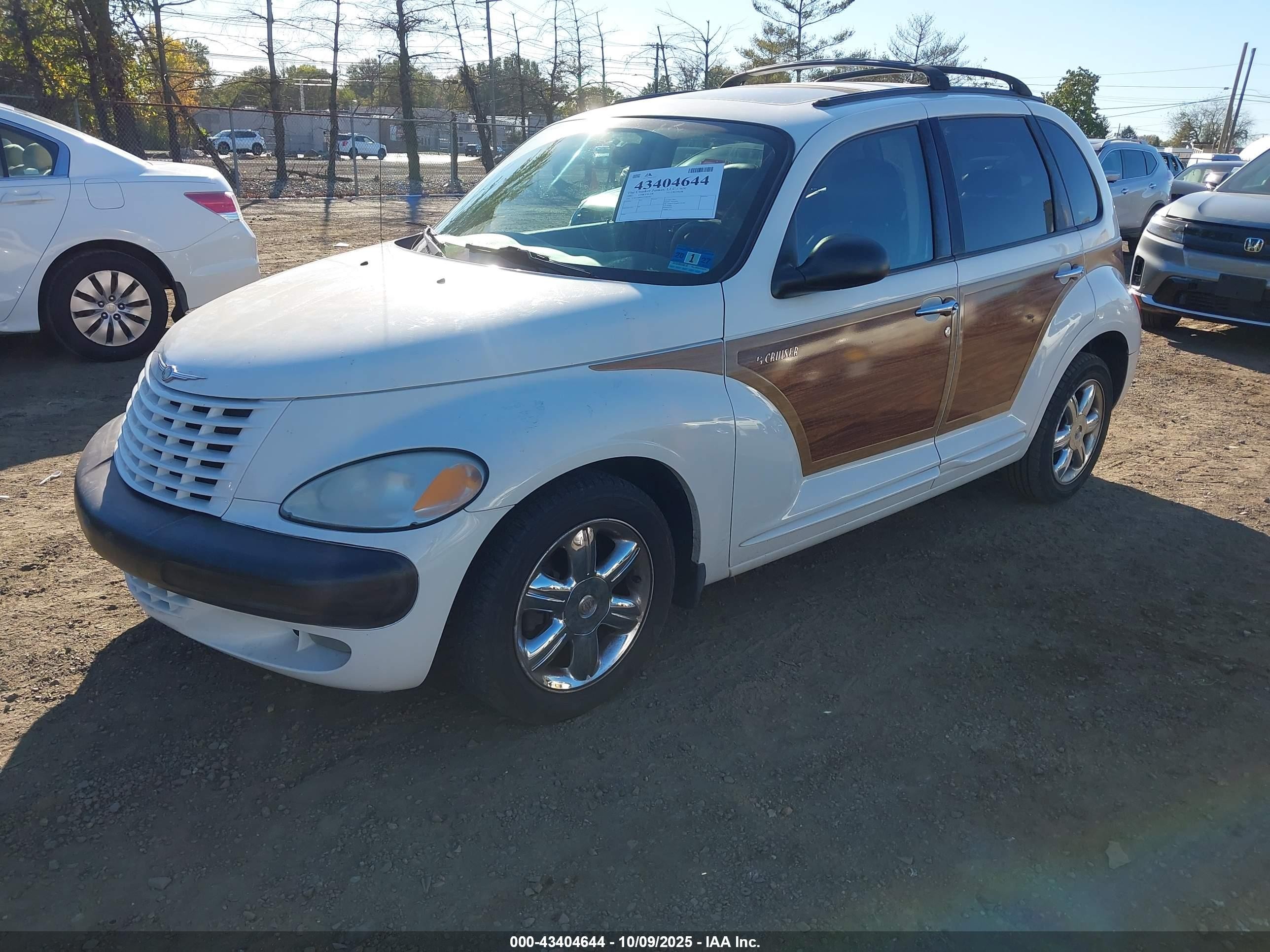 2002 Chrysler Pt Cruiser Limited White vin: 3C8FY68BX2T388595
