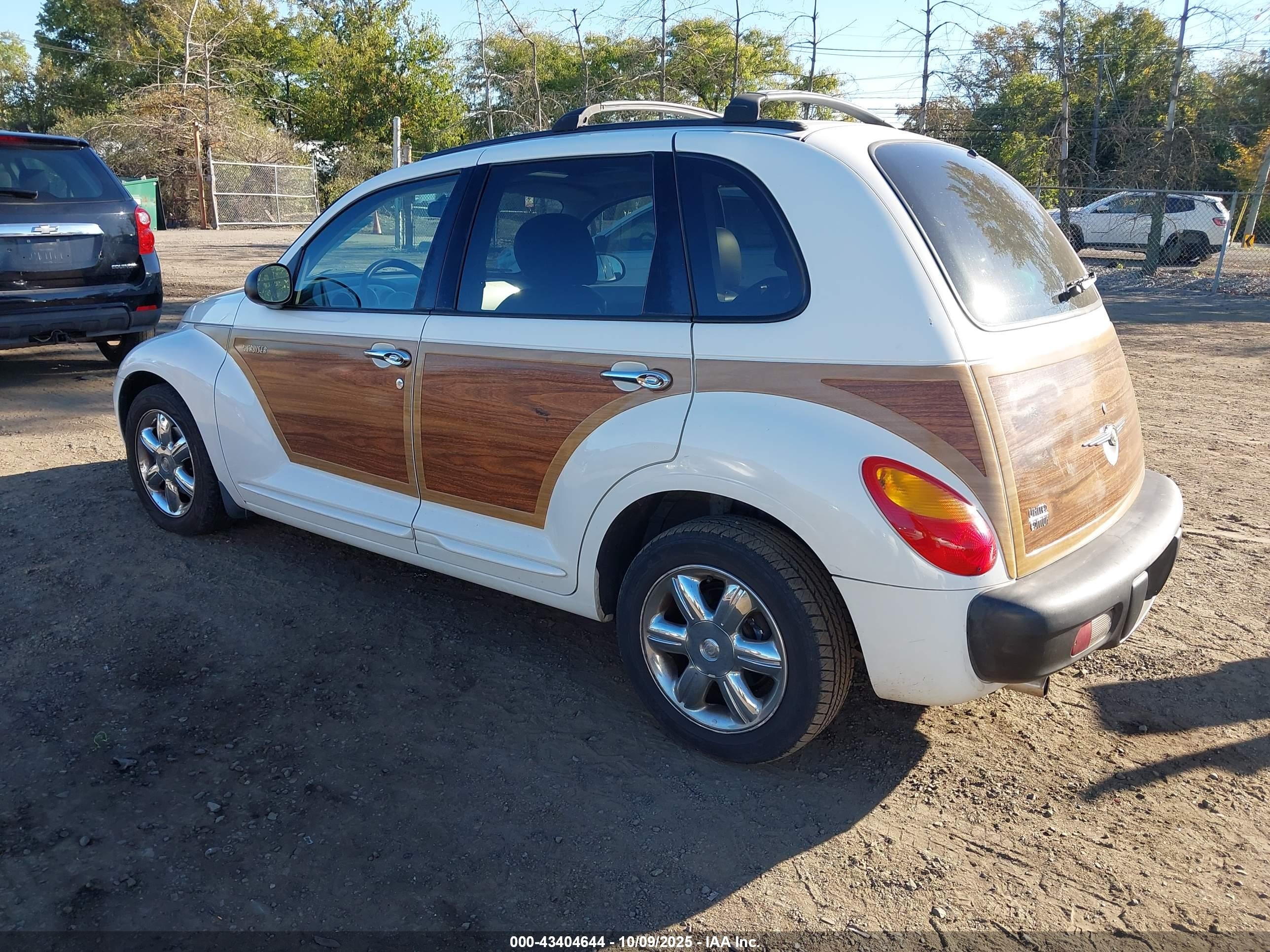 2002 Chrysler Pt Cruiser Limited White vin: 3C8FY68BX2T388595